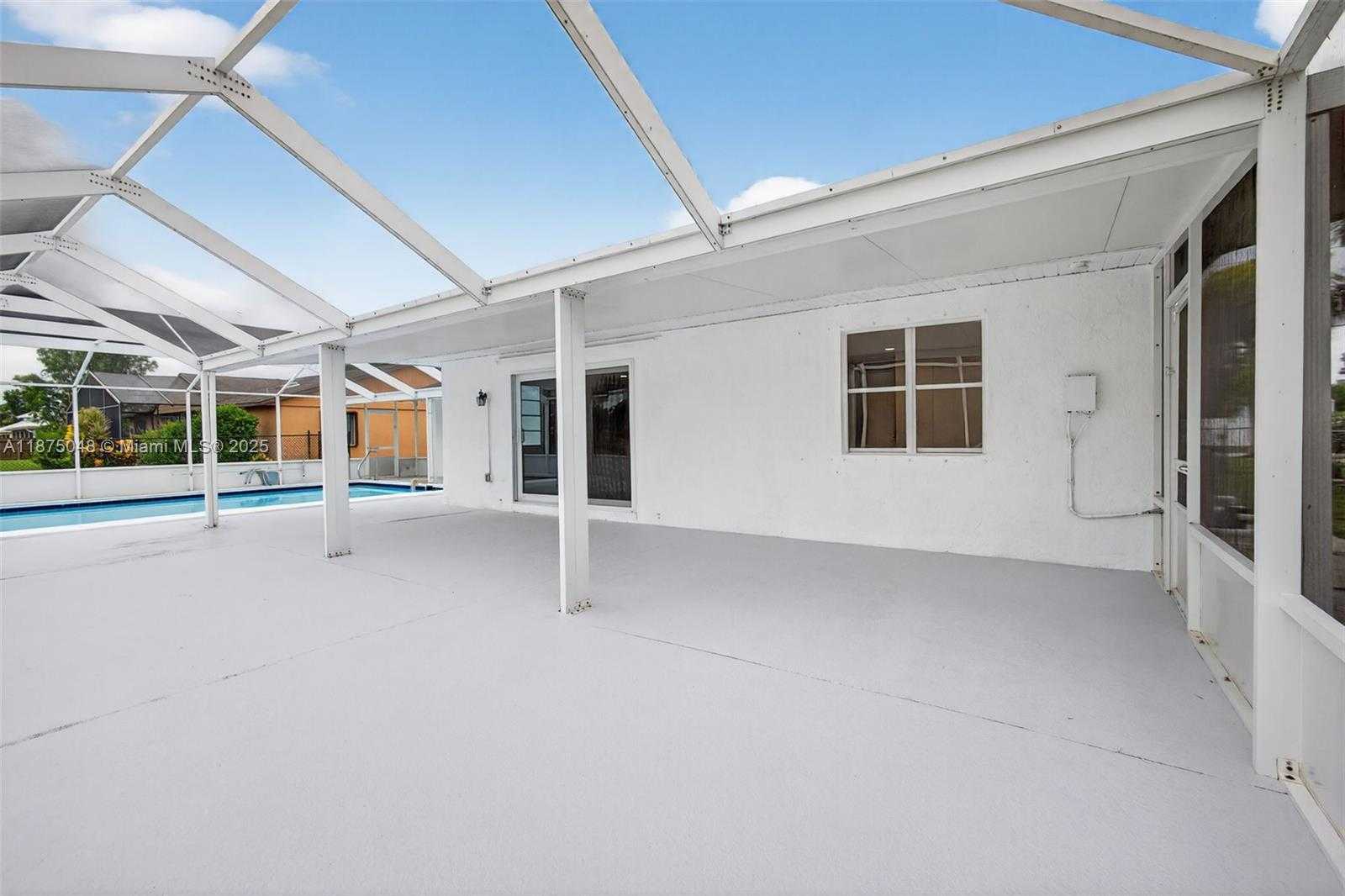 Small Image of 2221 SOUTH EAST SIDONIA ST, Port St. Lucie Number 40