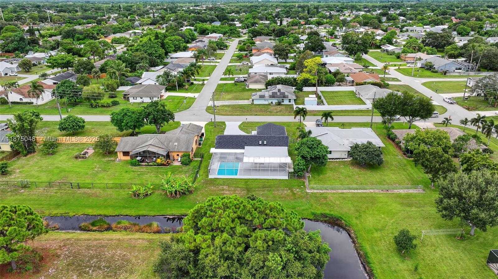 Small Image of 2221 SOUTH EAST SIDONIA ST, Port St. Lucie Number 60