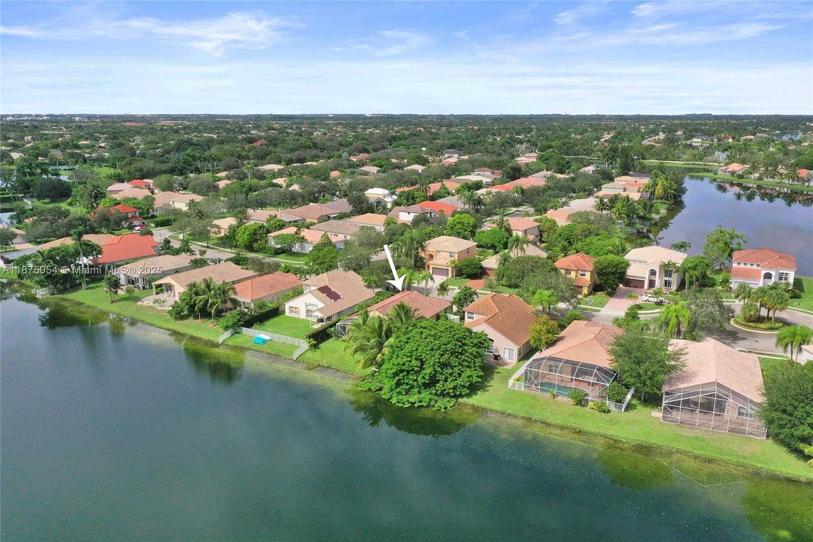 Small Image of 1947 NORTH WEST 130TH AVE, Pembroke Pines Number 11