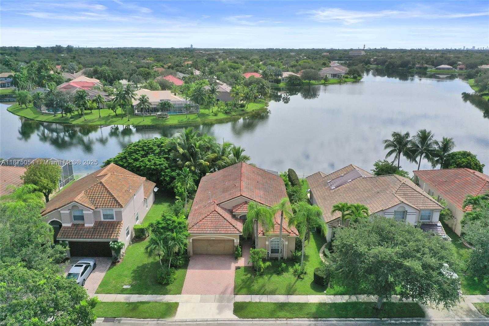 Small Image of 1947 NORTH WEST 130TH AVE, Pembroke Pines Number 2