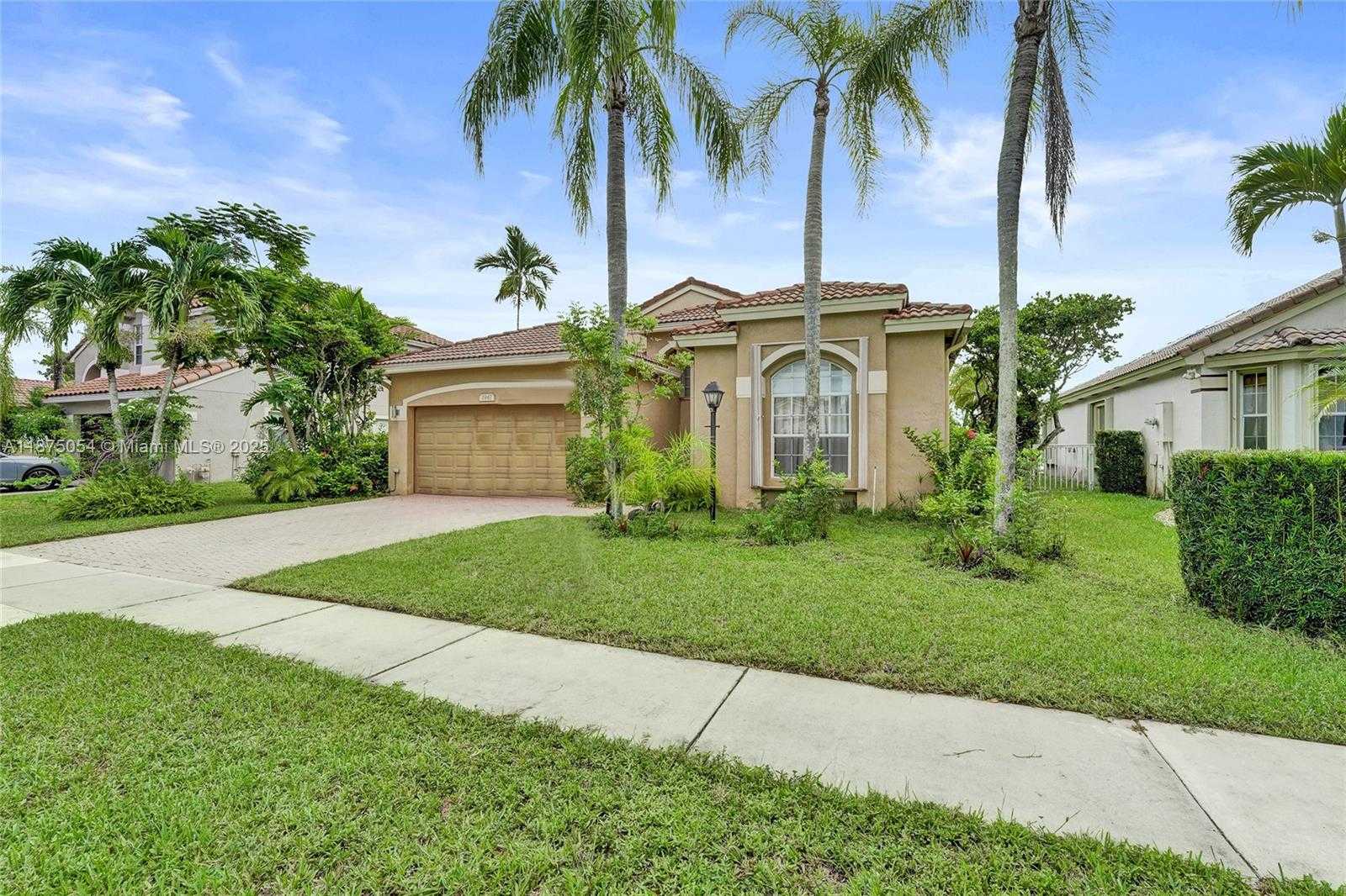 Small Image of 1947 NORTH WEST 130TH AVE, Pembroke Pines Number 3