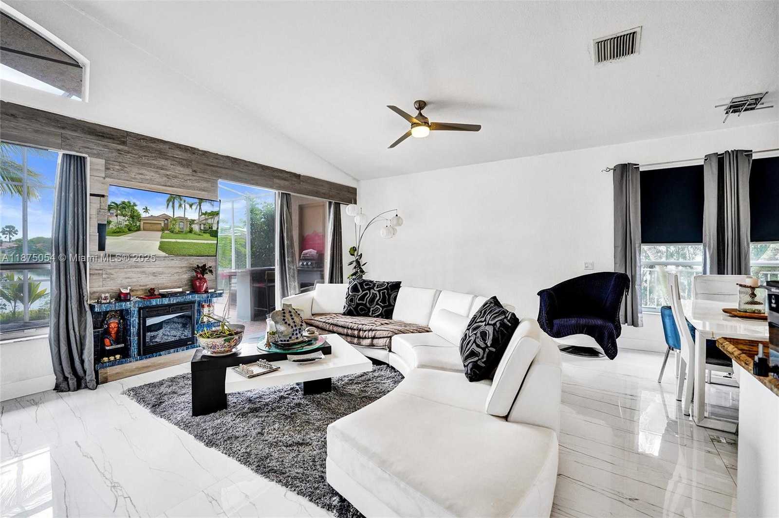 Small Image of 1947 NORTH WEST 130TH AVE, Pembroke Pines Number 36