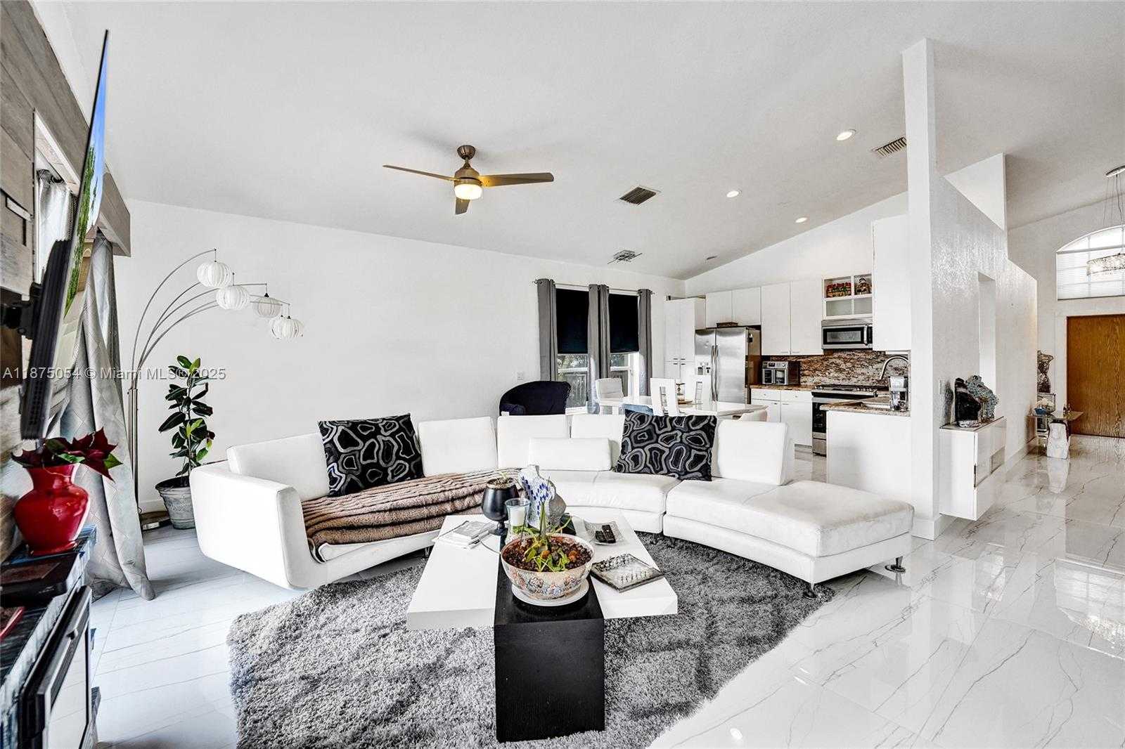 Small Image of 1947 NORTH WEST 130TH AVE, Pembroke Pines Number 37