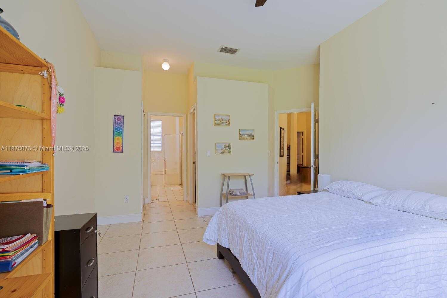 Small Image of 2430 SOUTH EAST 7TH PL, Homestead Number 13