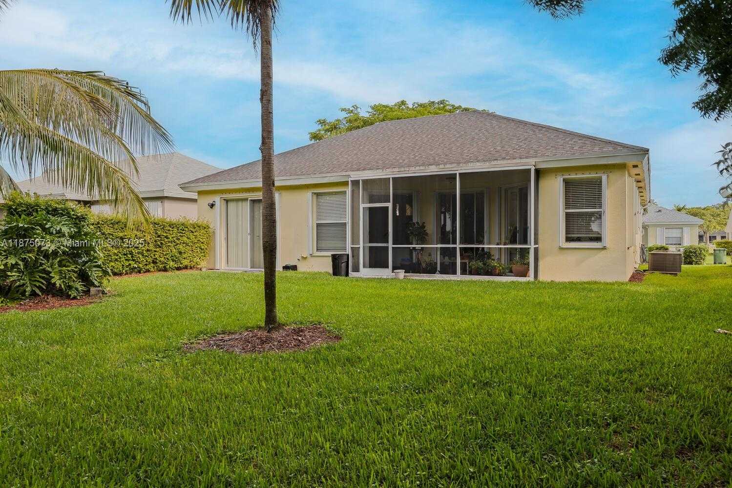 Small Image of 2430 SOUTH EAST 7TH PL, Homestead Number 18