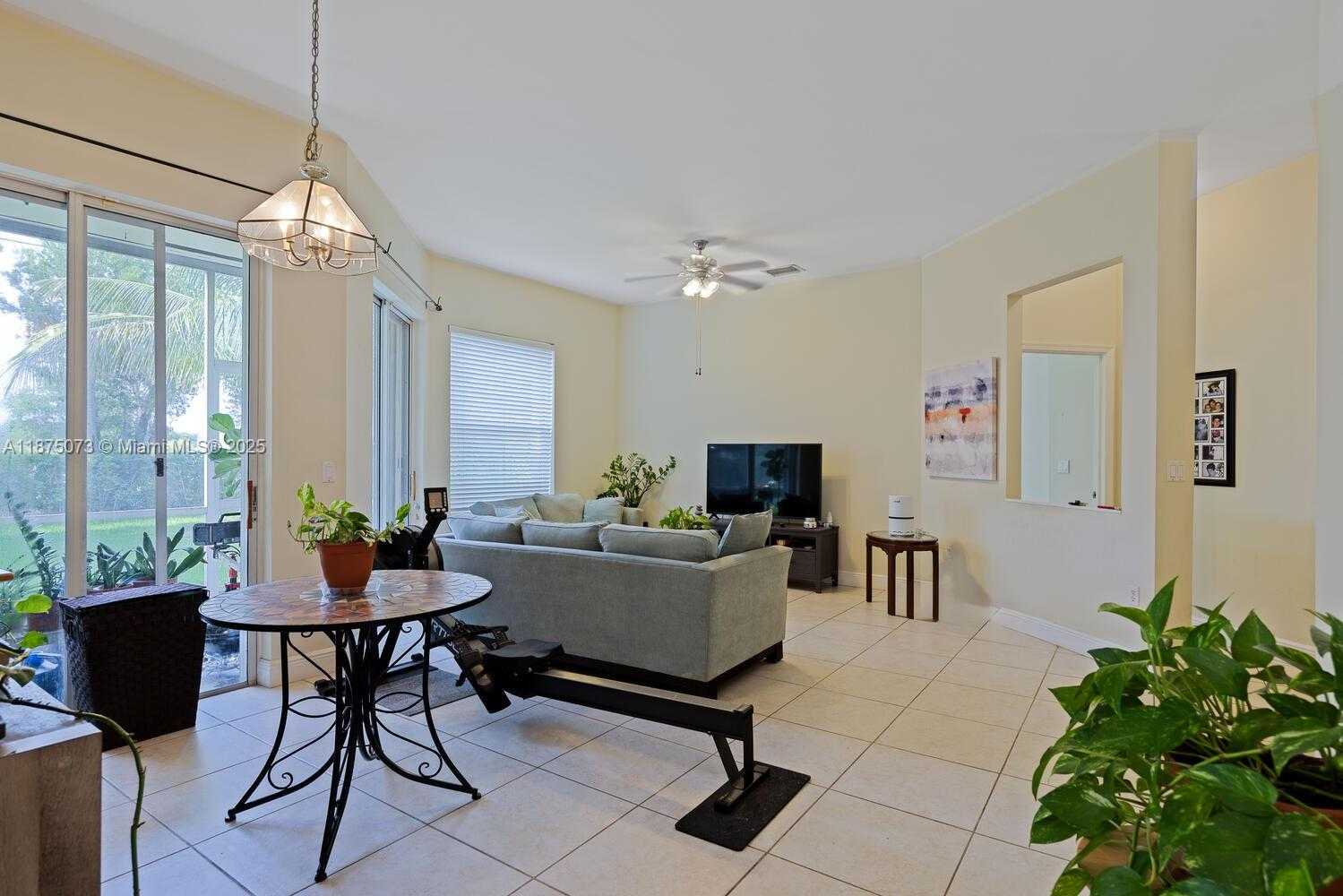 Small Image of 2430 SOUTH EAST 7TH PL, Homestead Number 5