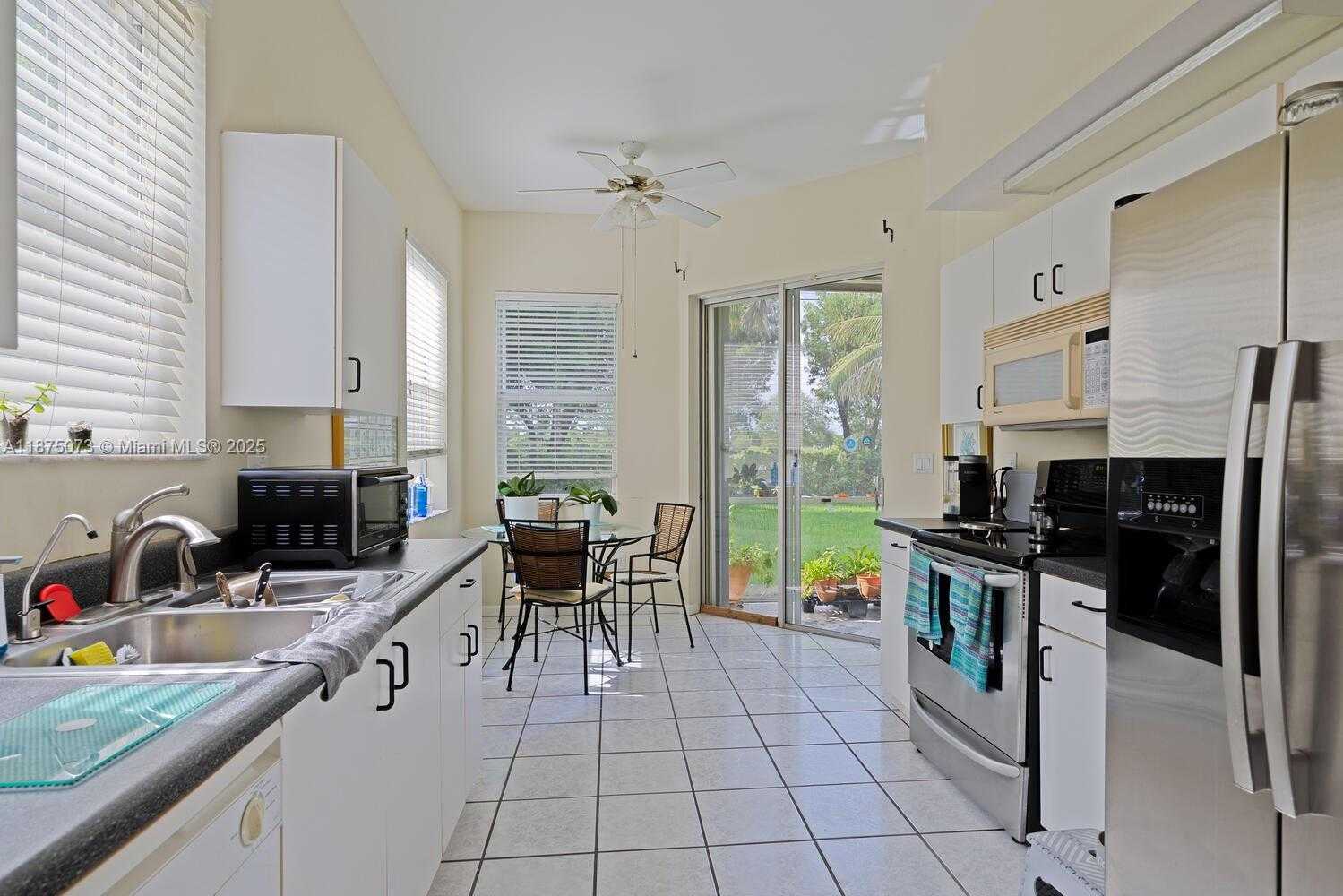Small Image of 2430 SOUTH EAST 7TH PL, Homestead Number 9