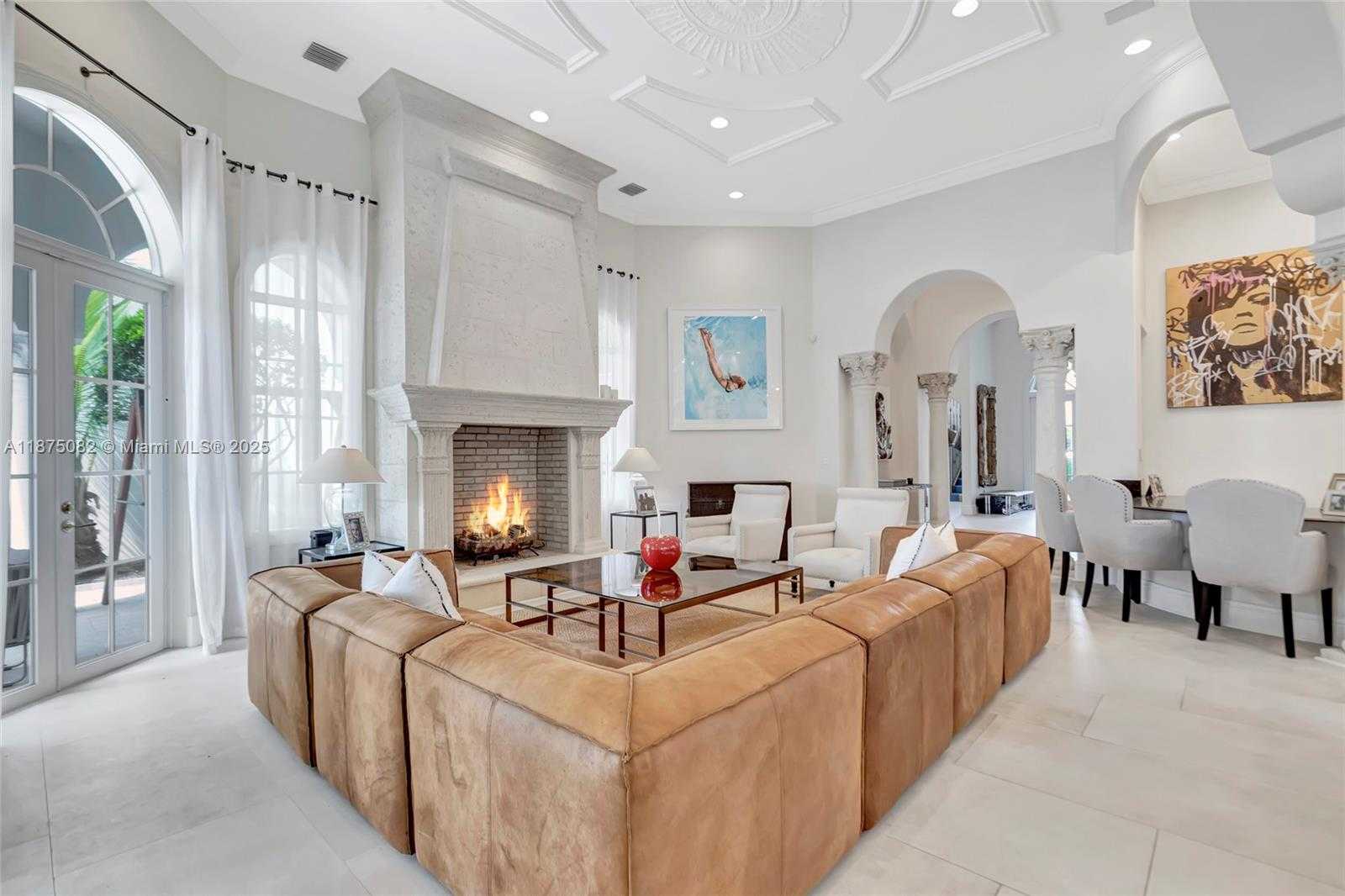 Small Image of 4040 ISLAND ESTATES DR, Aventura Number 11