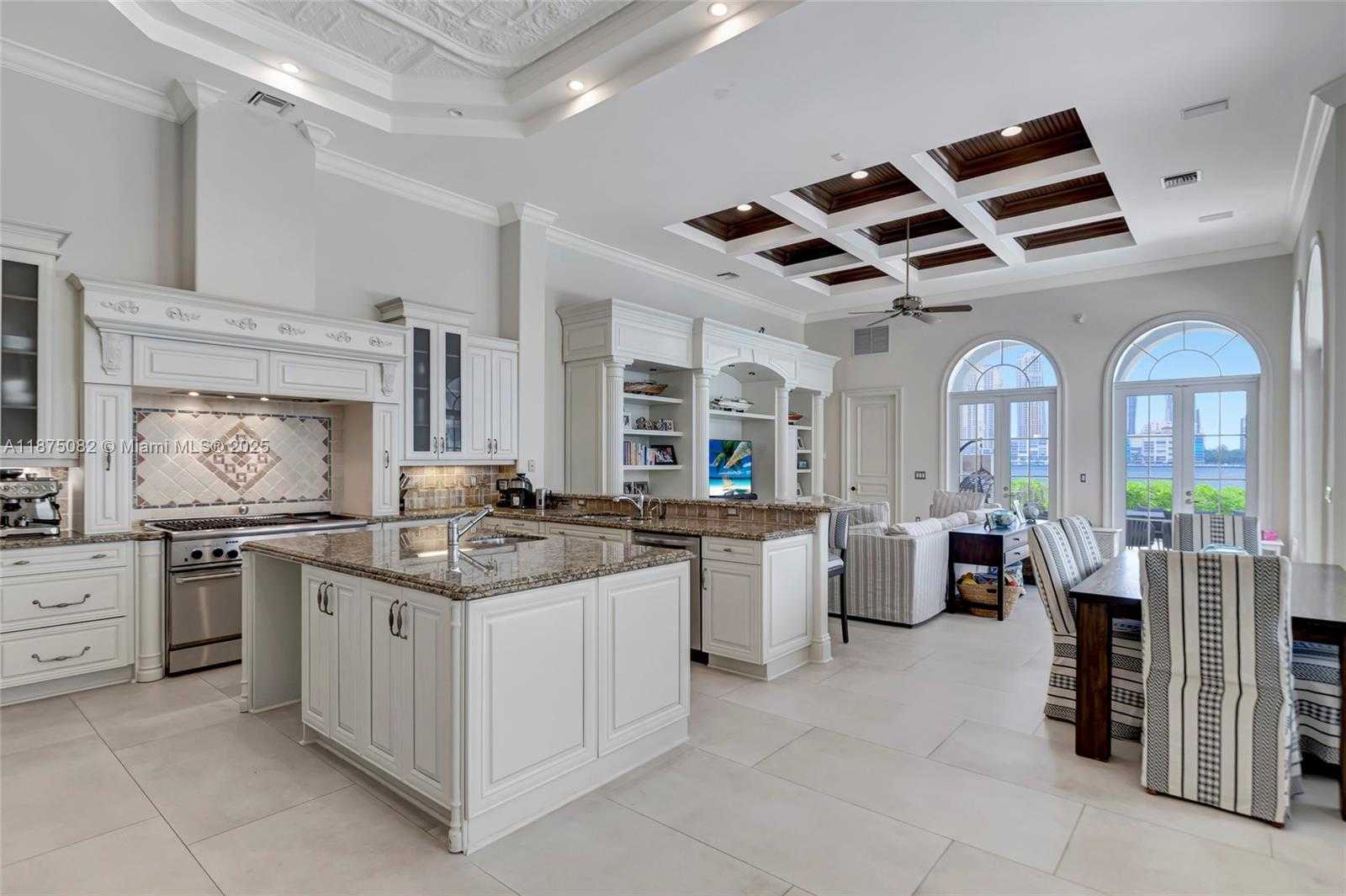 Small Image of 4040 ISLAND ESTATES DR, Aventura Number 15