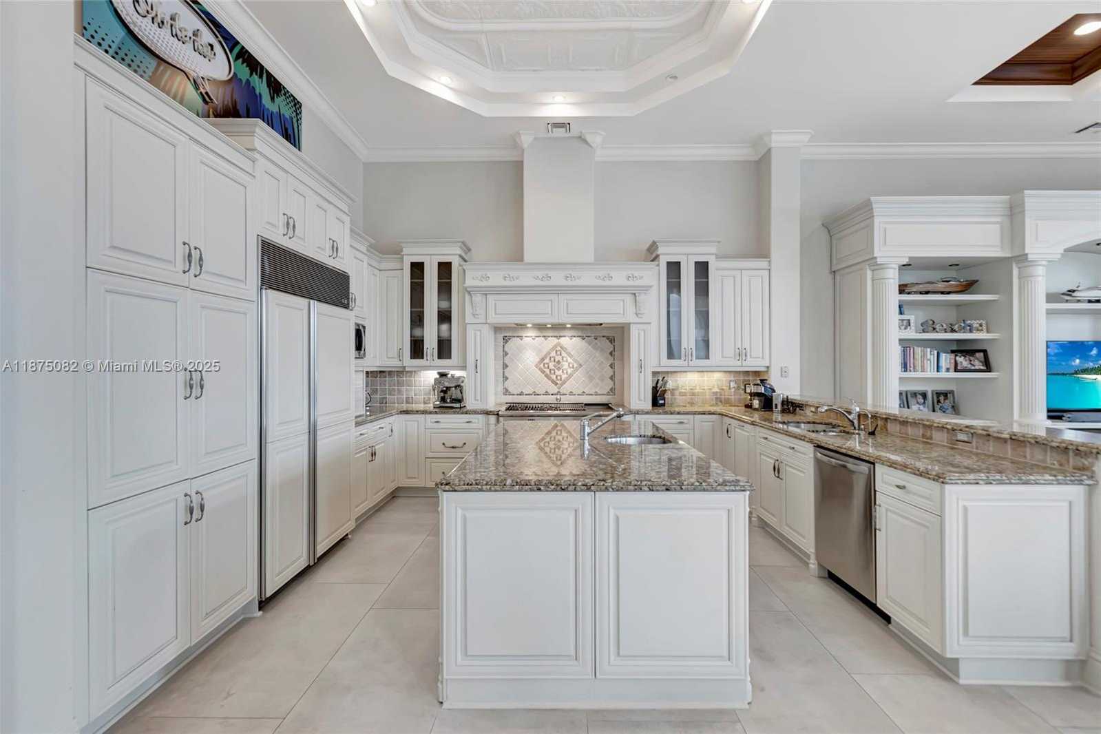 Small Image of 4040 ISLAND ESTATES DR, Aventura Number 16