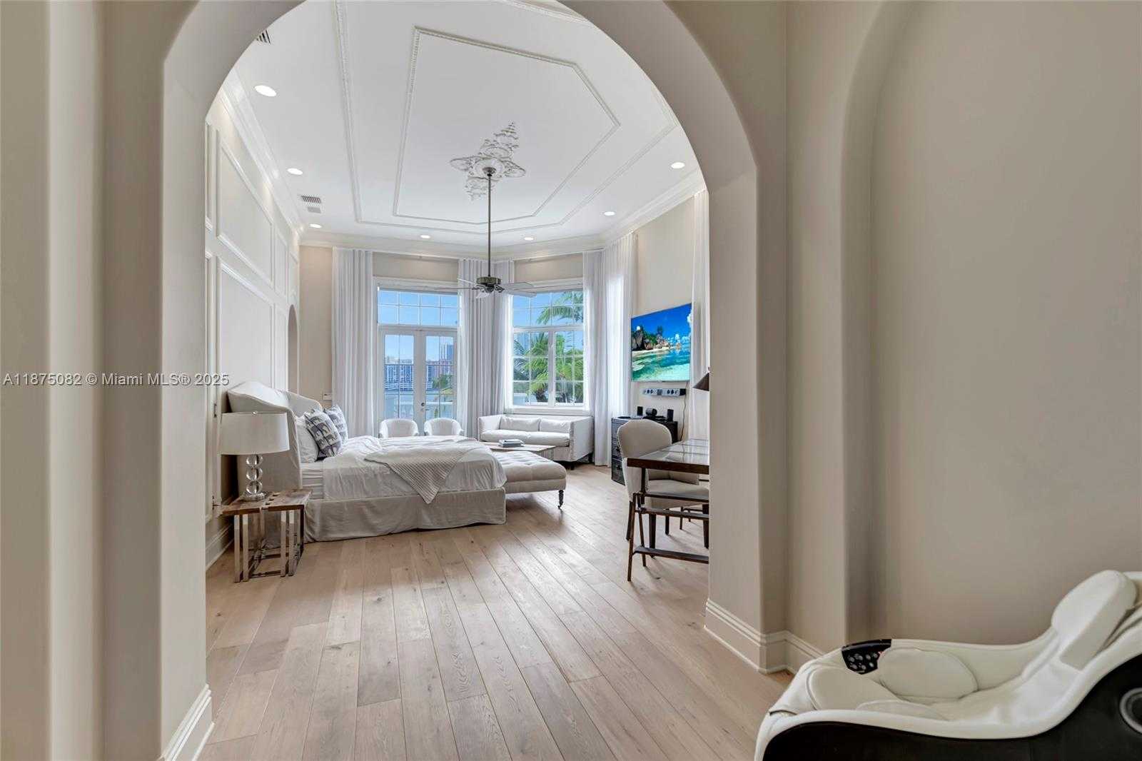 Small Image of 4040 ISLAND ESTATES DR, Aventura Number 23