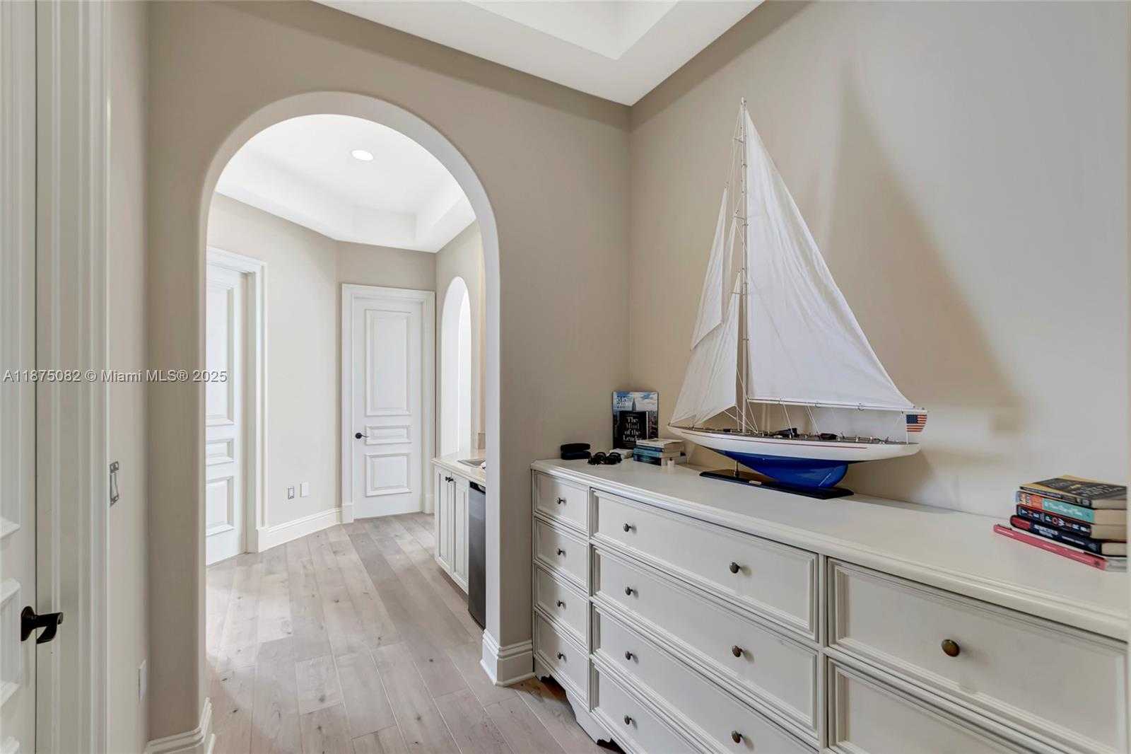 Small Image of 4040 ISLAND ESTATES DR, Aventura Number 29