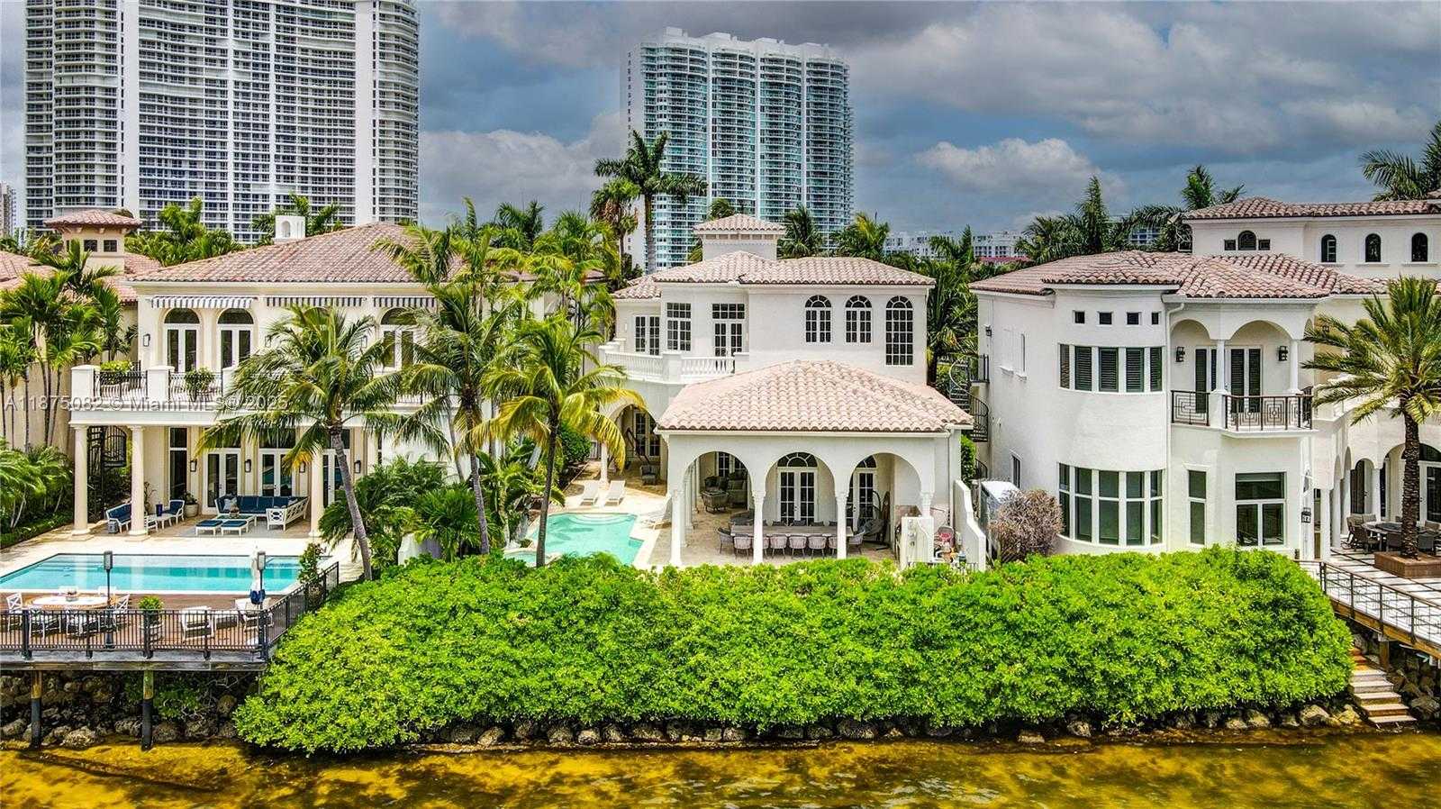 Small Image of 4040 ISLAND ESTATES DR, Aventura Number 3