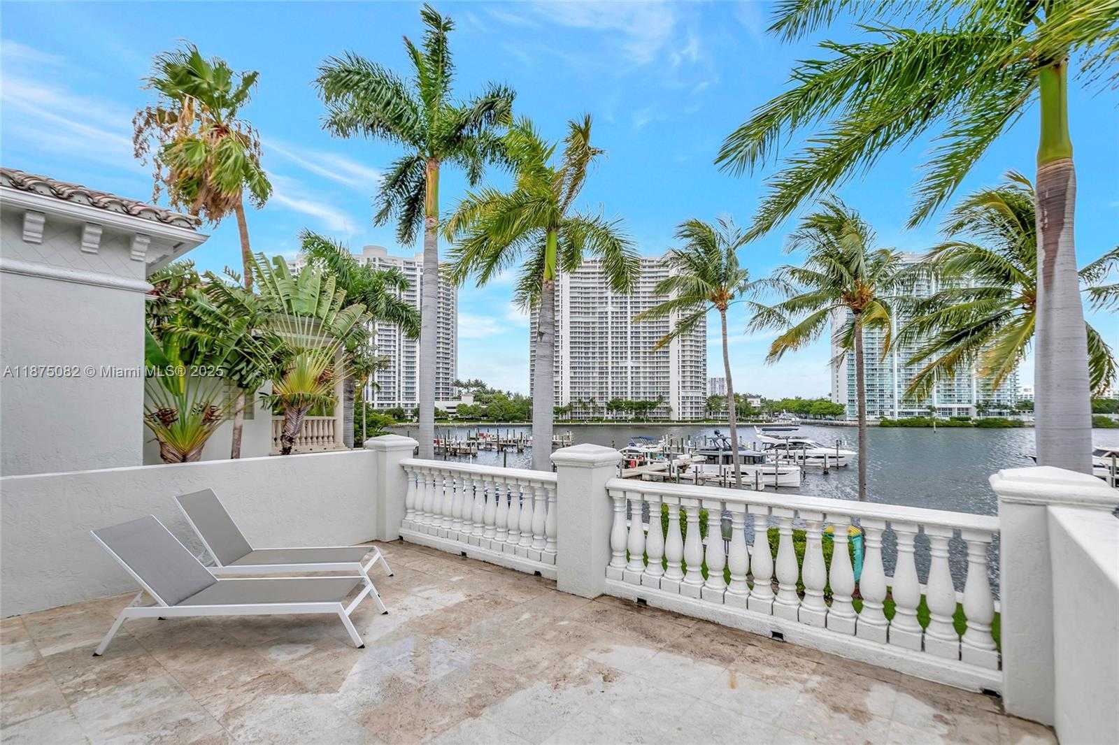 Small Image of 4040 ISLAND ESTATES DR, Aventura Number 34