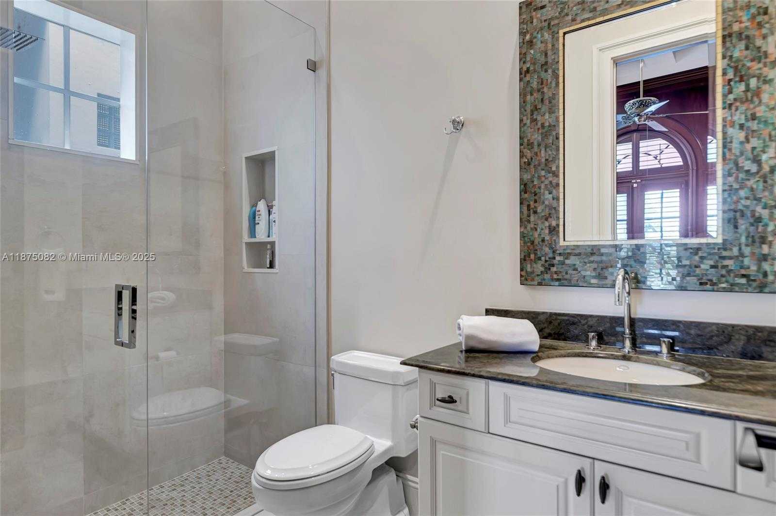 Small Image of 4040 ISLAND ESTATES DR, Aventura Number 42