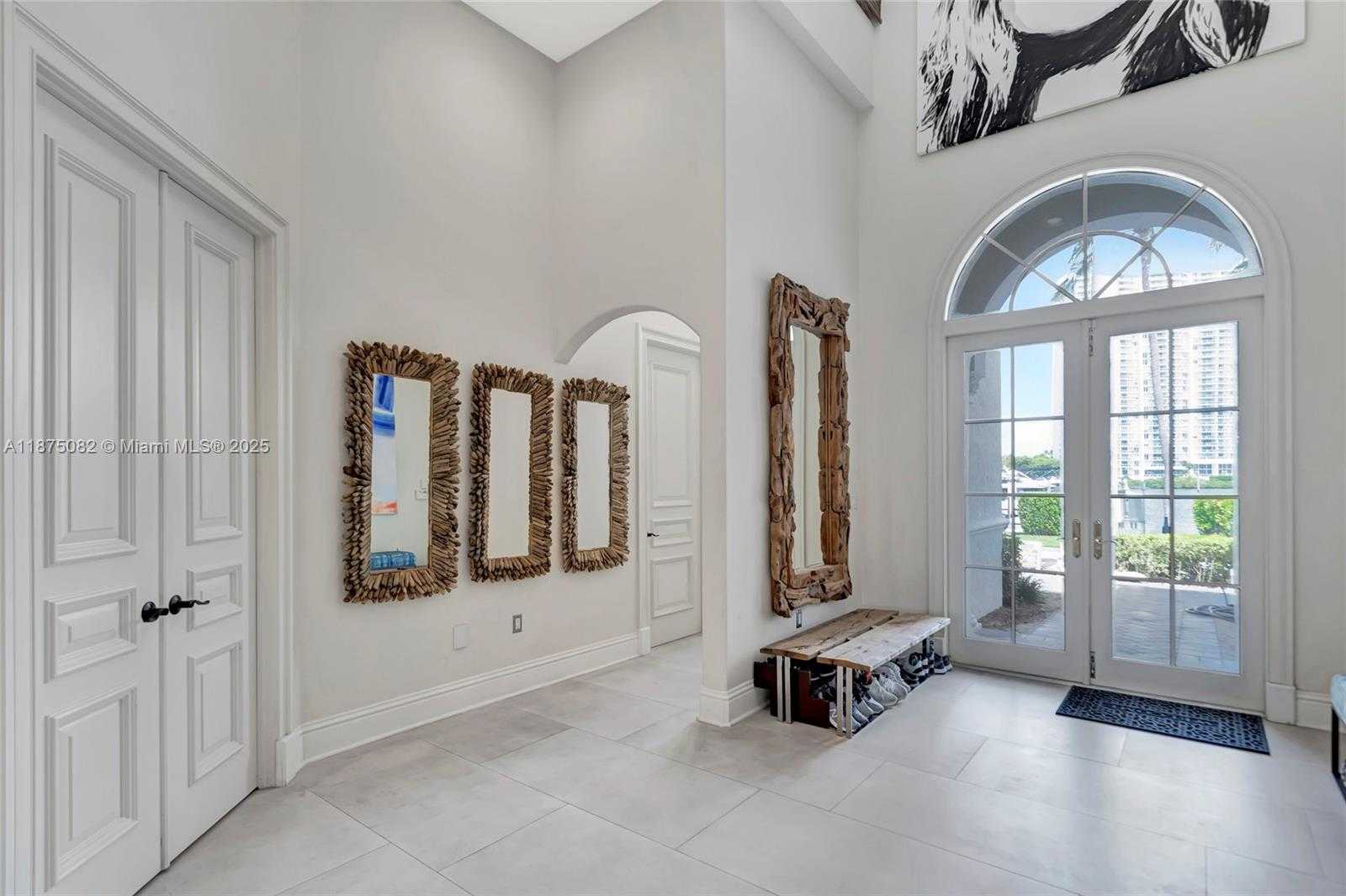 Small Image of 4040 ISLAND ESTATES DR, Aventura Number 5