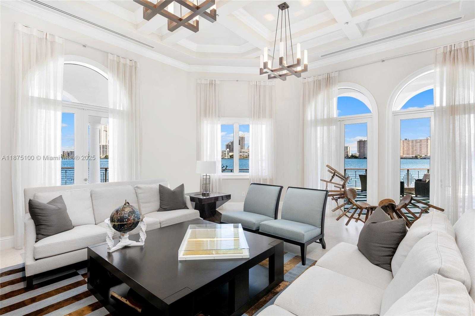 Small Image of 4042 ISLAND ESTATES DR, Aventura Number 11