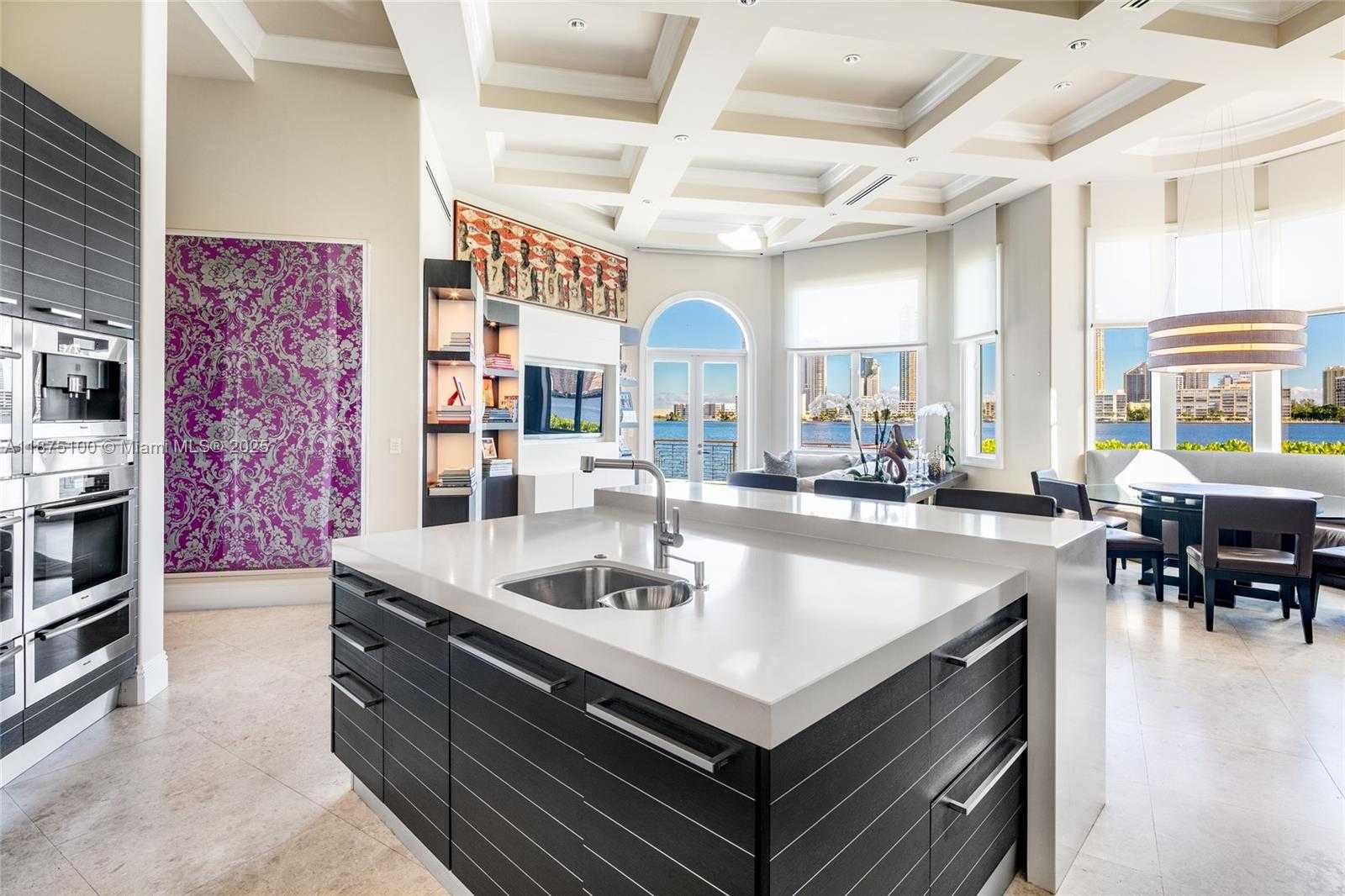 Small Image of 4042 ISLAND ESTATES DR, Aventura Number 16