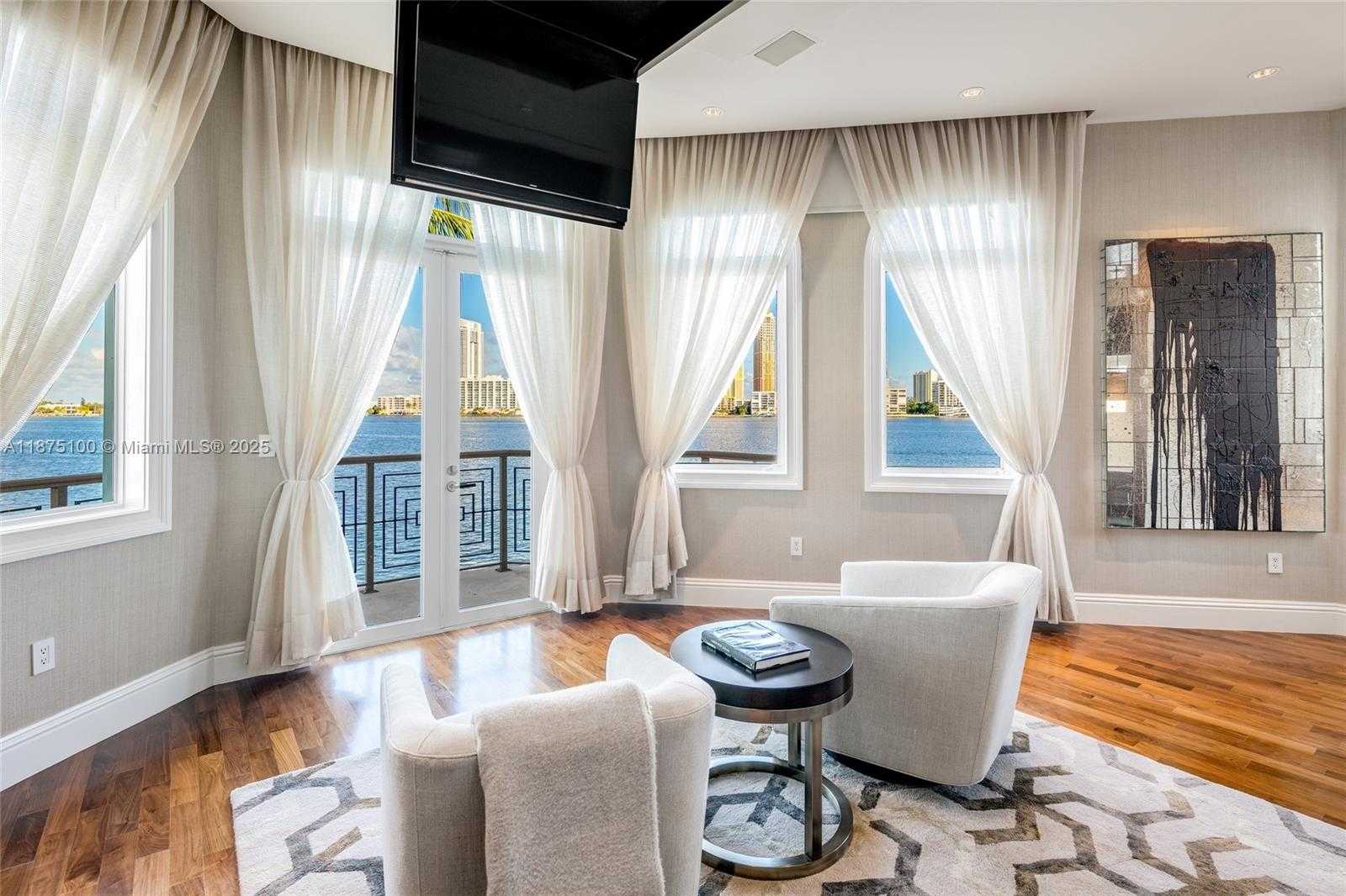 Small Image of 4042 ISLAND ESTATES DR, Aventura Number 18