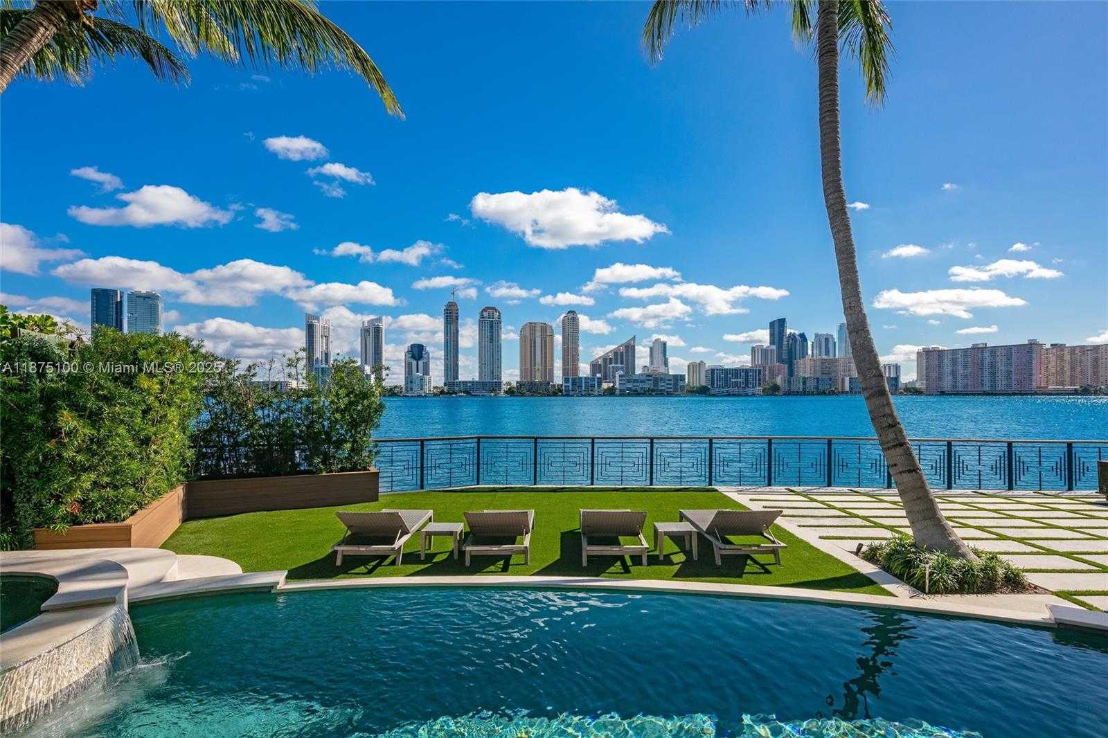 Small Image of 4042 ISLAND ESTATES DR, Aventura Number 39
