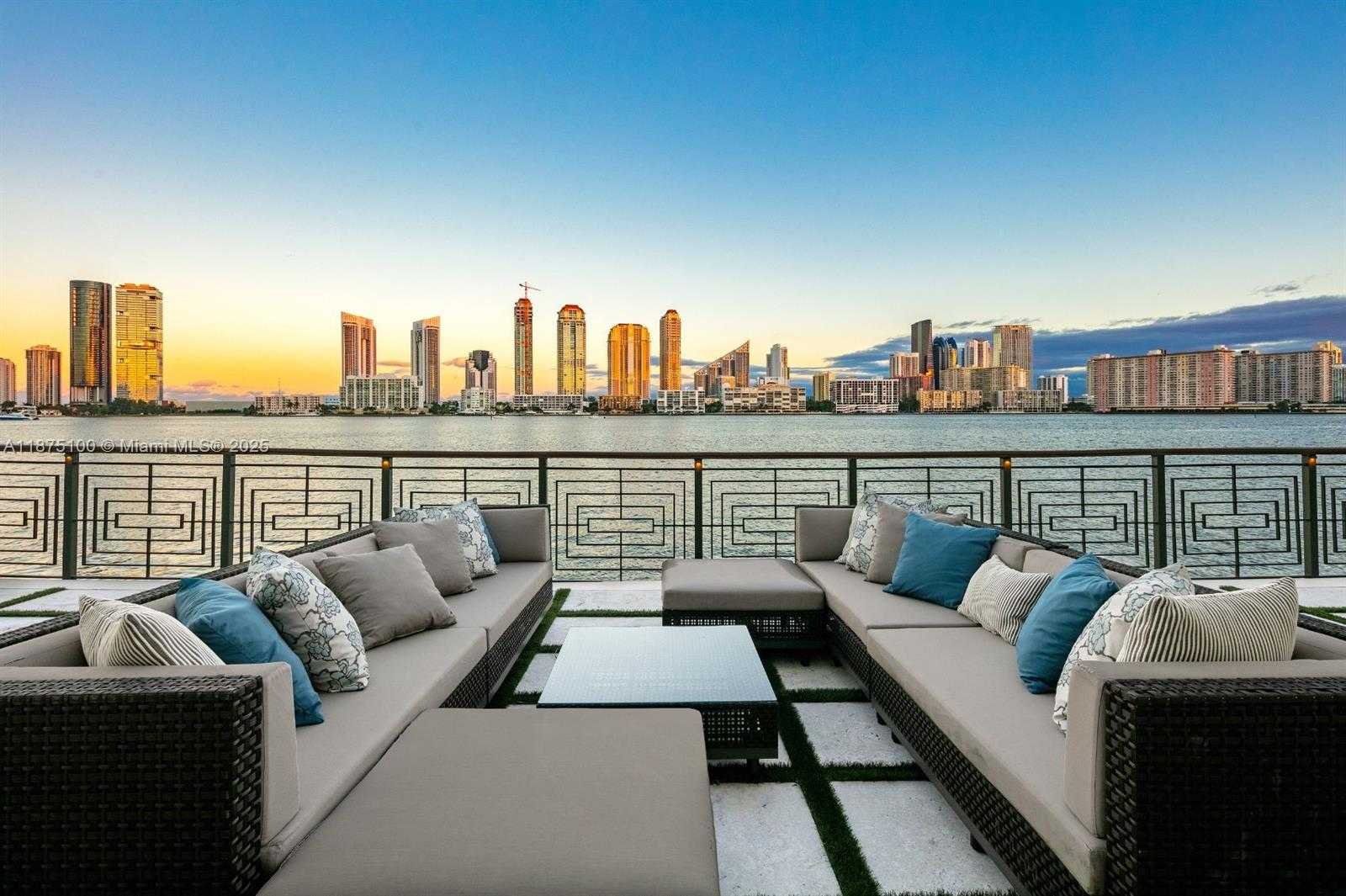 Small Image of 4042 ISLAND ESTATES DR, Aventura Number 41