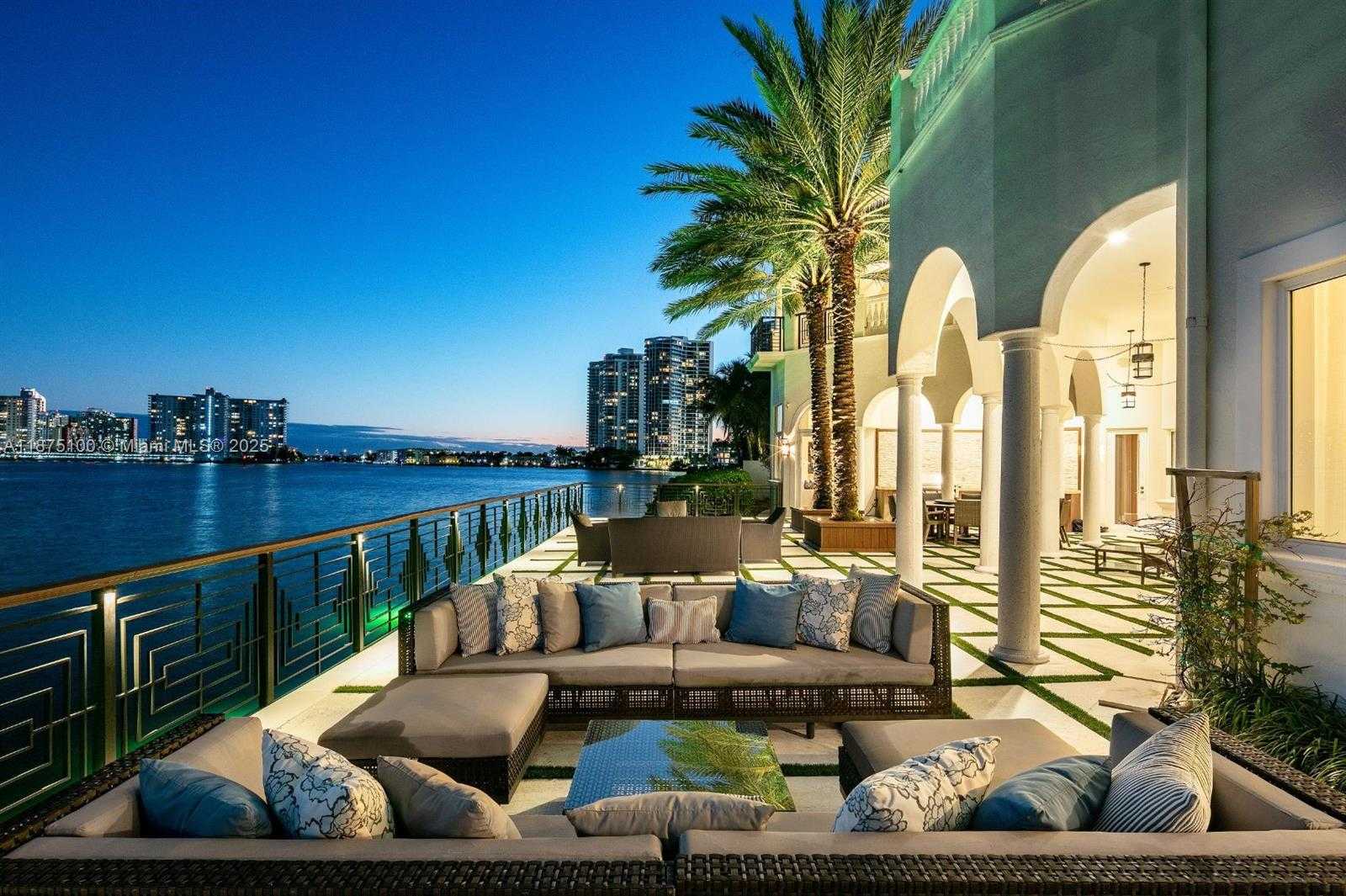 Small Image of 4042 ISLAND ESTATES DR, Aventura Number 46