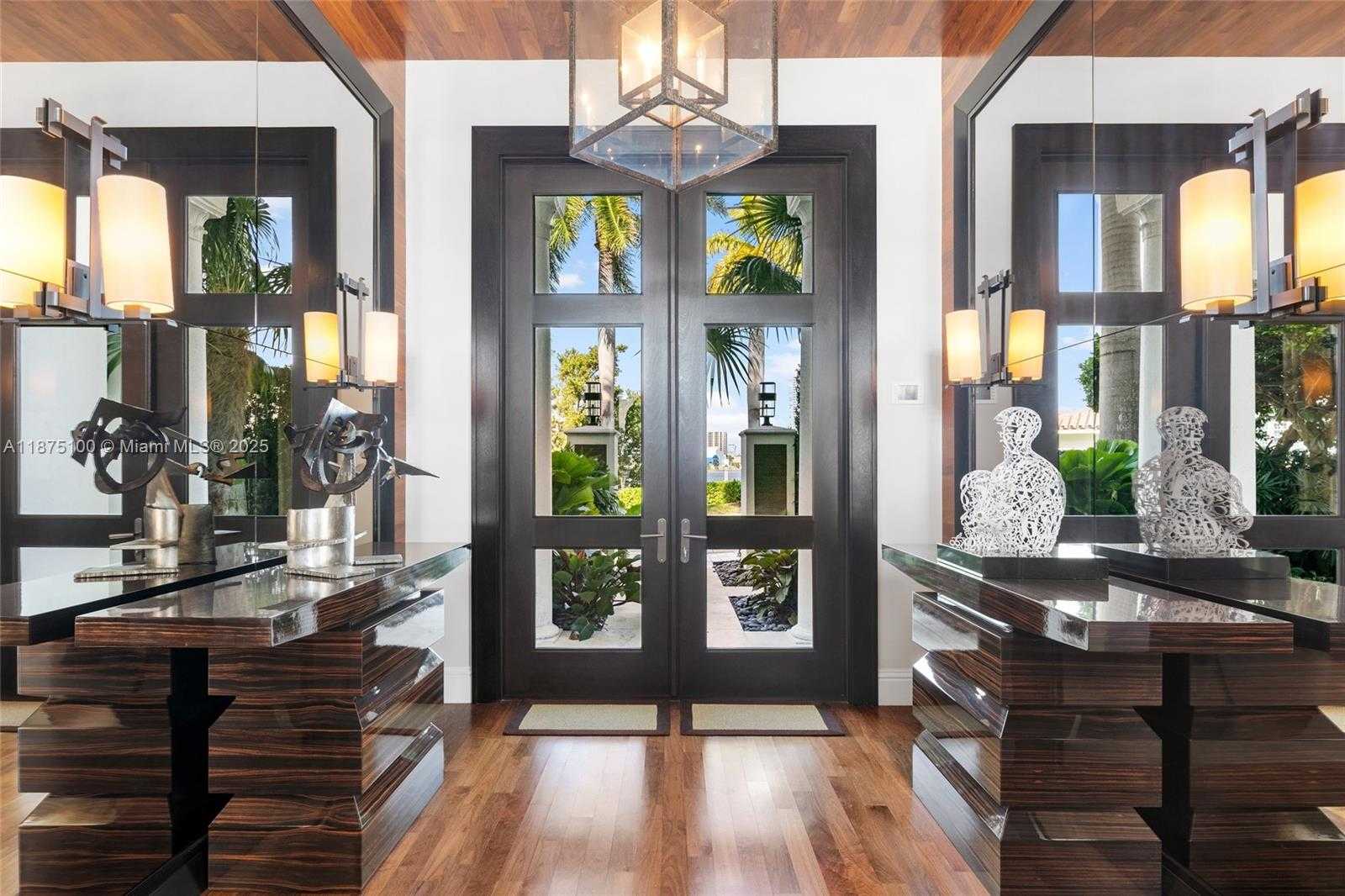 Small Image of 4042 ISLAND ESTATES DR, Aventura Number 5