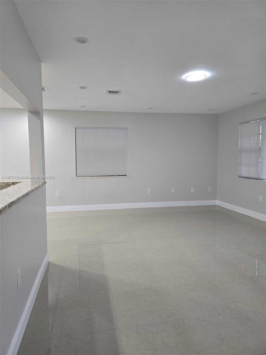 Small Image of 780 WEST 74TH PL, Hialeah Number 3