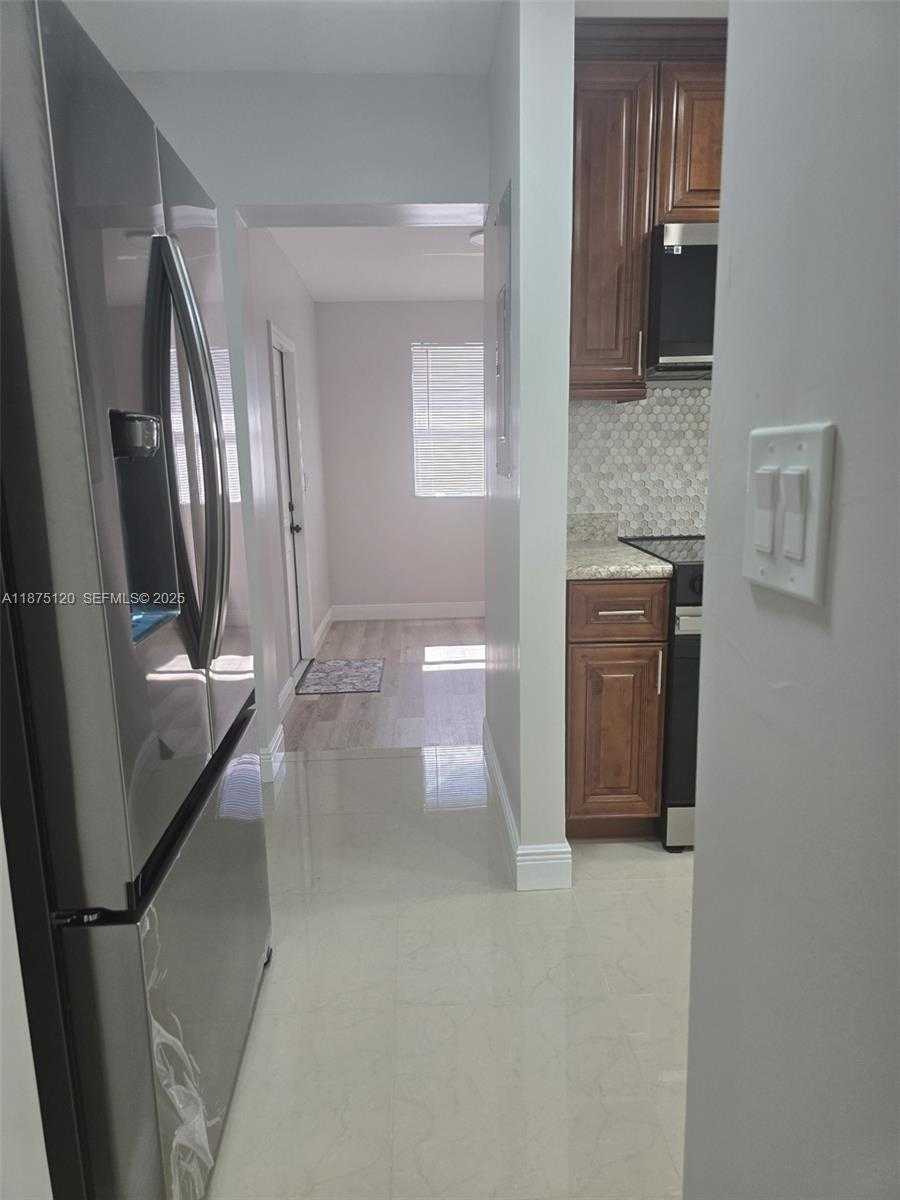 Small Image of 780 WEST 74TH PL, Hialeah Number 30