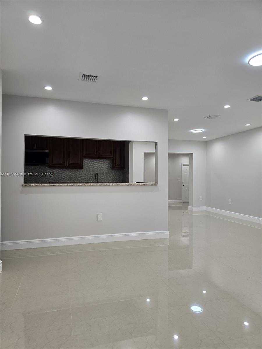 Small Image of 780 WEST 74TH PL, Hialeah Number 5