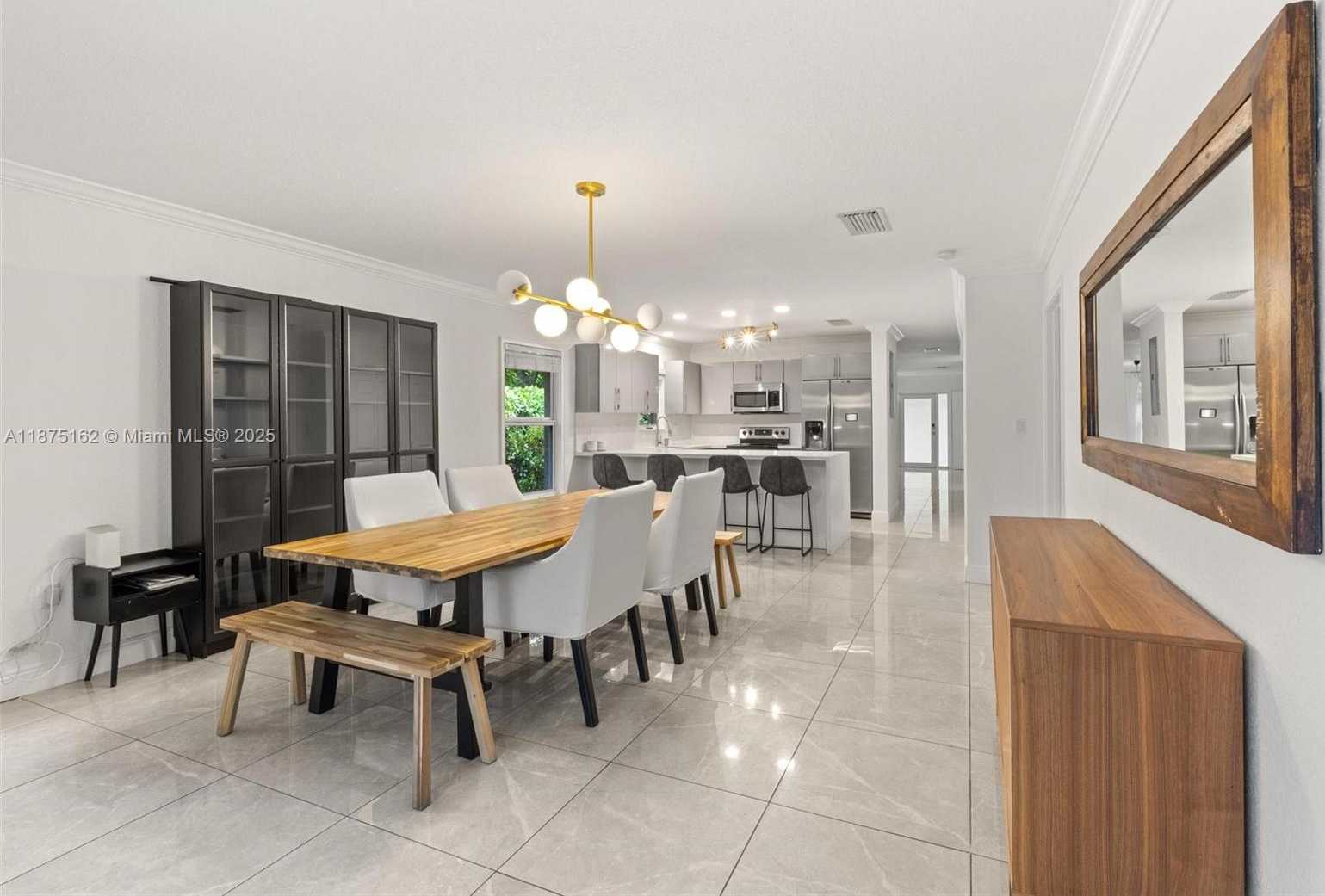 Small Image of 1081 NORTH EAST 132ND ST, North Miami Number 16