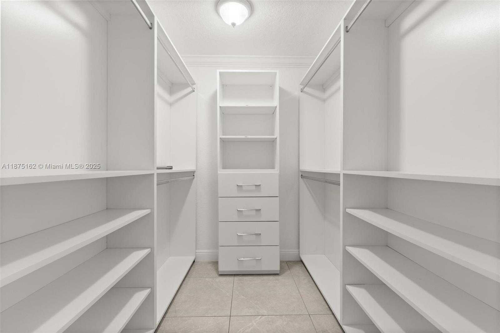 Small Image of 1081 NORTH EAST 132ND ST, North Miami Number 20