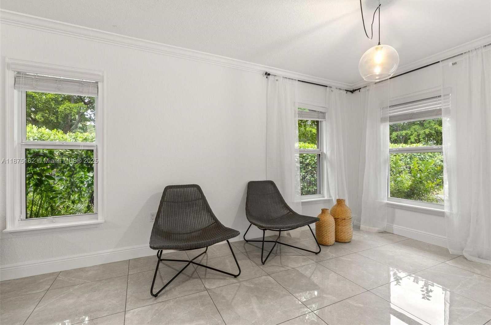 Small Image of 1081 NORTH EAST 132ND ST, North Miami Number 7