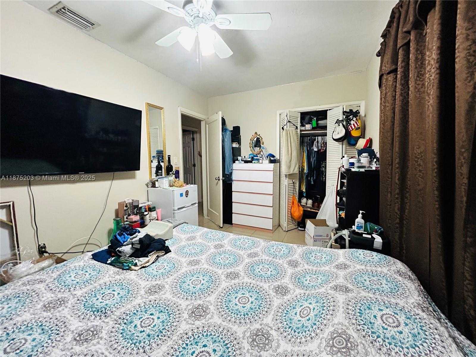 Small Image of 499 EAST 41ST ST, Hialeah Number 10