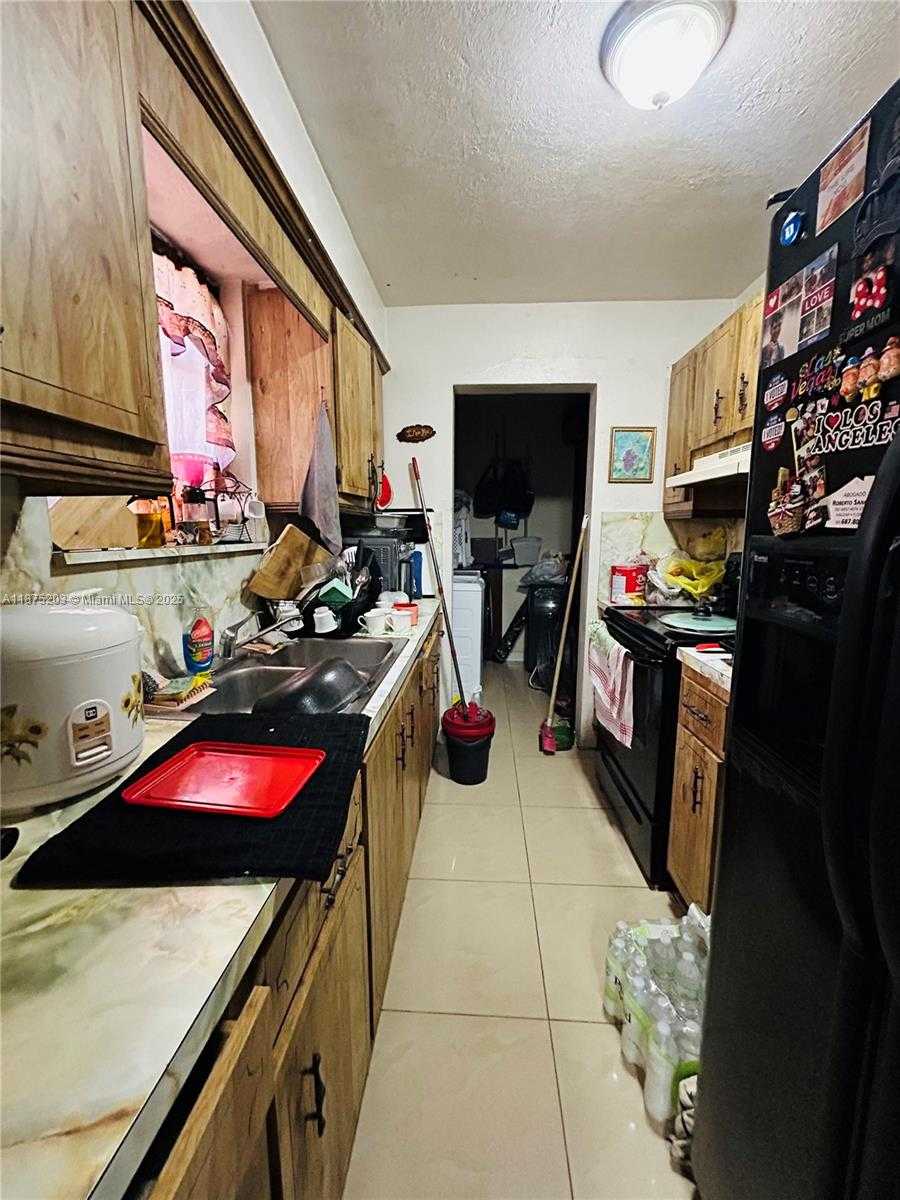 Small Image of 499 EAST 41ST ST, Hialeah Number 14