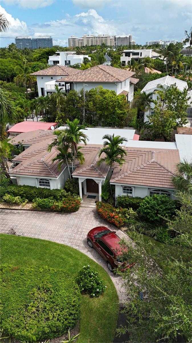 Small Image of 401 WARREN LN, Key Biscayne Number 44