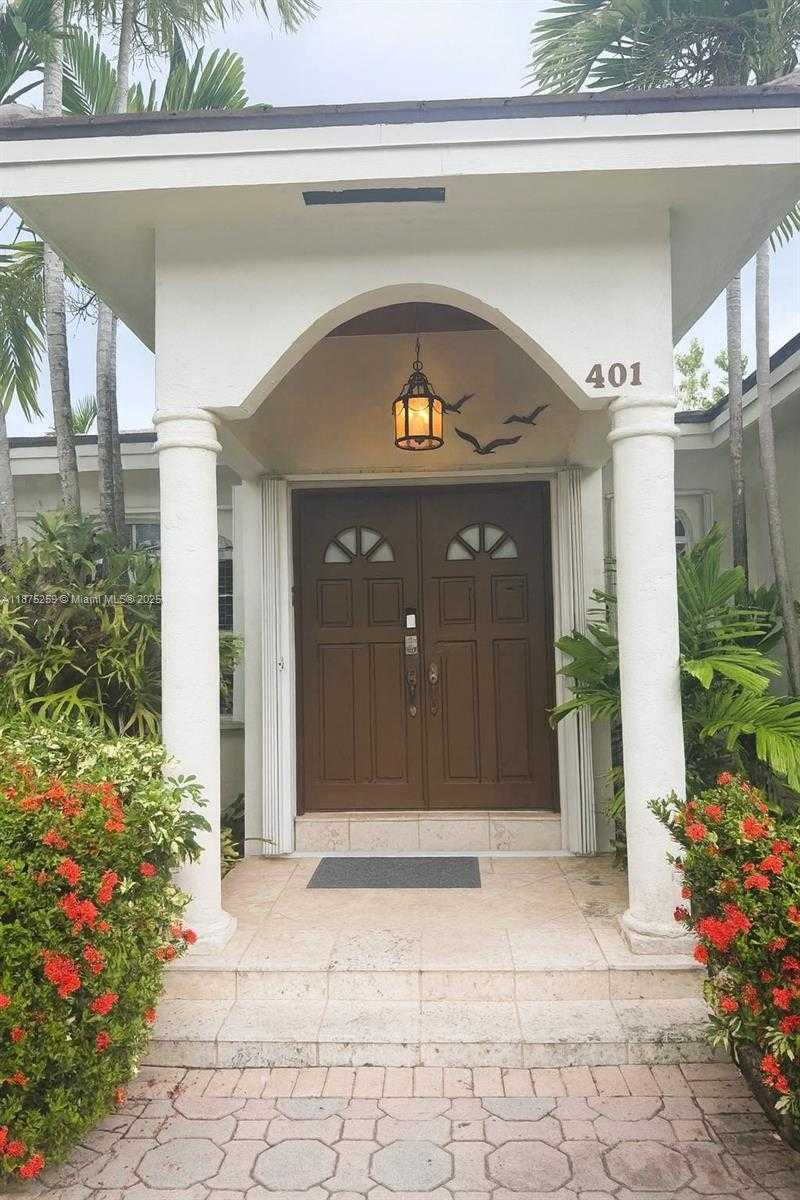 Small Image of 401 WARREN LN, Key Biscayne Number 5