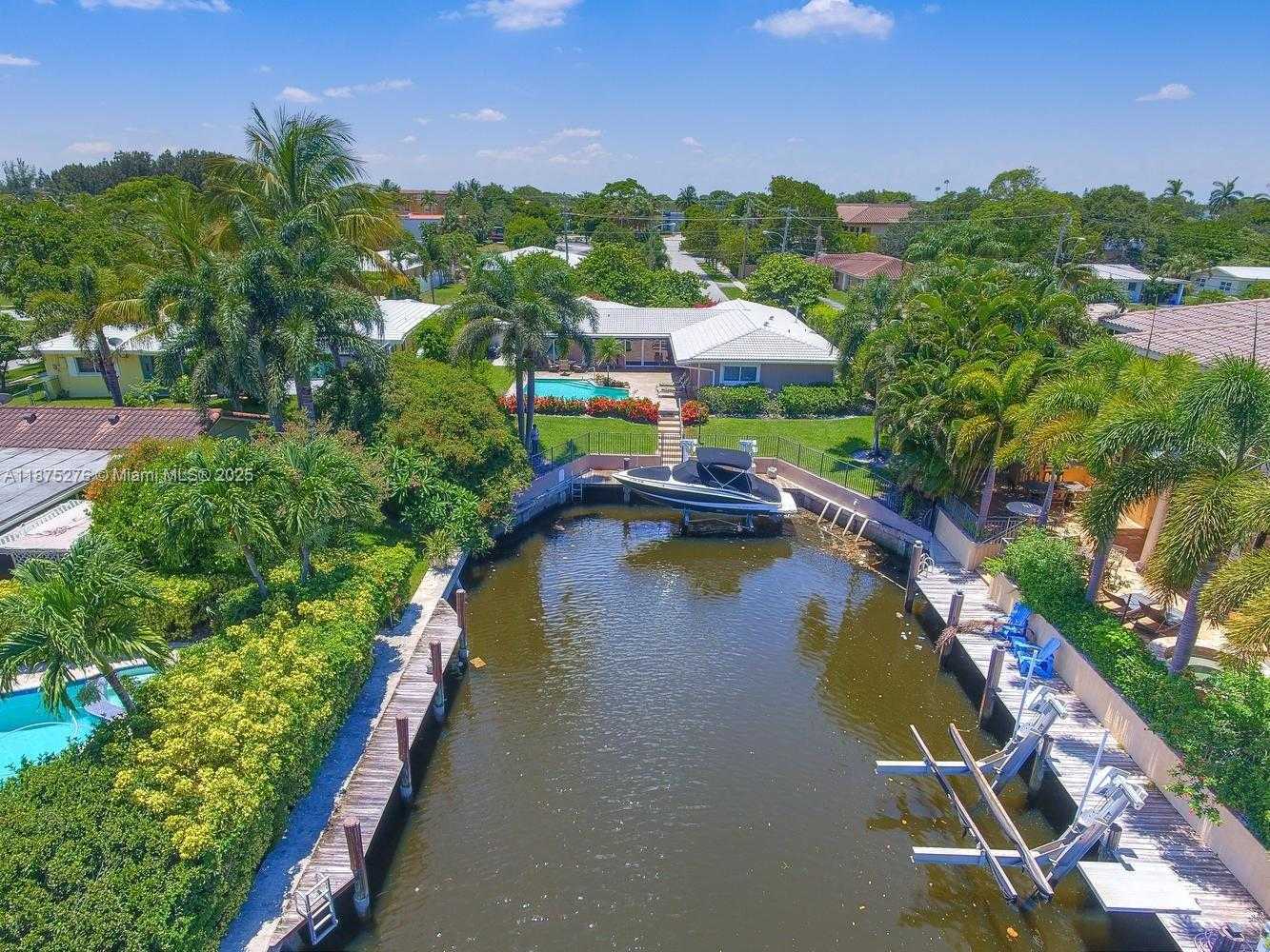 Small Image of 7050 NORTH EAST 7TH AVE, Boca Raton Number 2