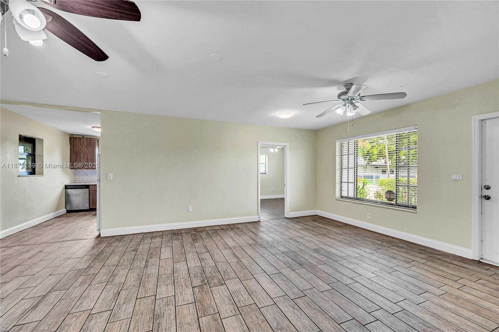 Small Image of 17130 NORTH EAST 7TH AVE, North Miami Beach Number 4