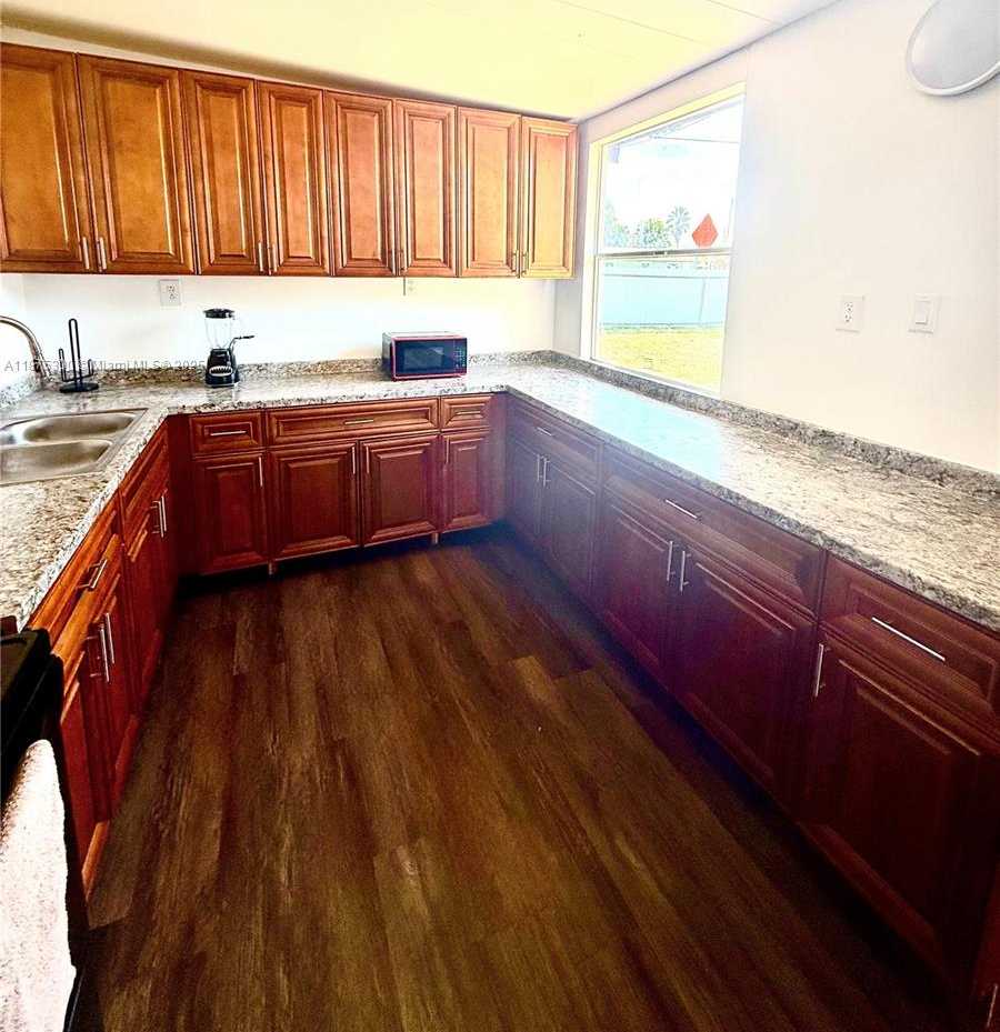 Small Image of 3603 SOUTH EAST 35TH AVE, Other City - In The State Of Florida Number 13