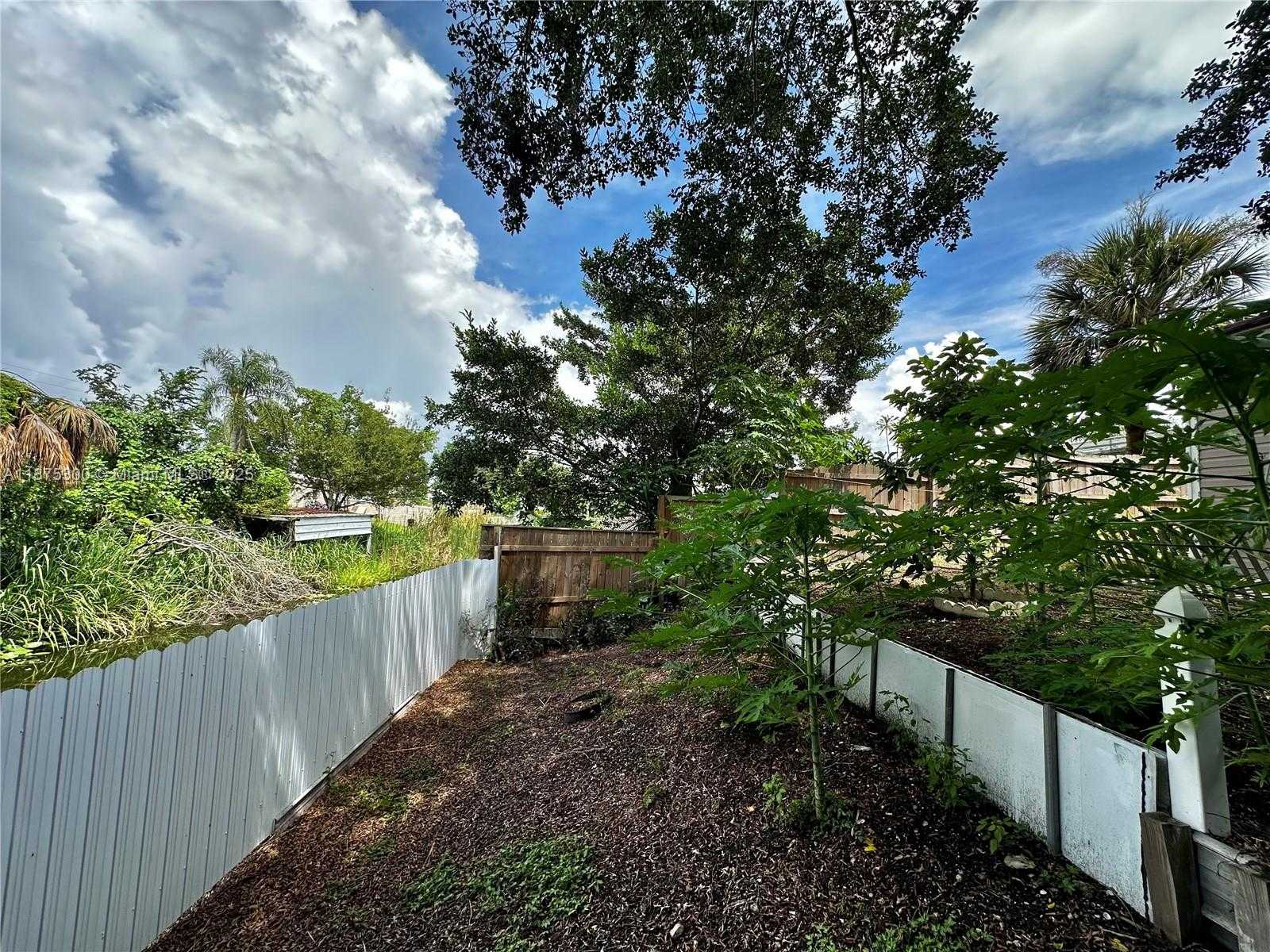 Small Image of 3603 SOUTH EAST 35TH AVE, Other City - In The State Of Florida Number 15
