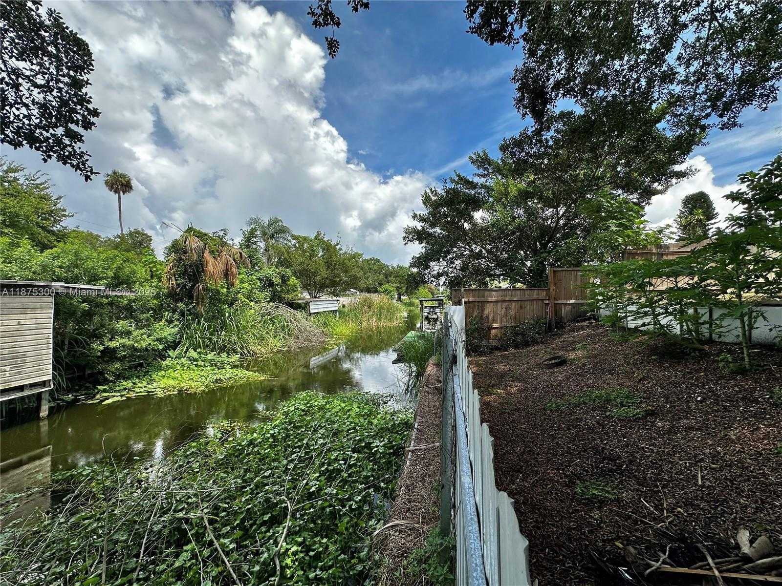 Small Image of 3603 SOUTH EAST 35TH AVE, Other City - In The State Of Florida Number 16