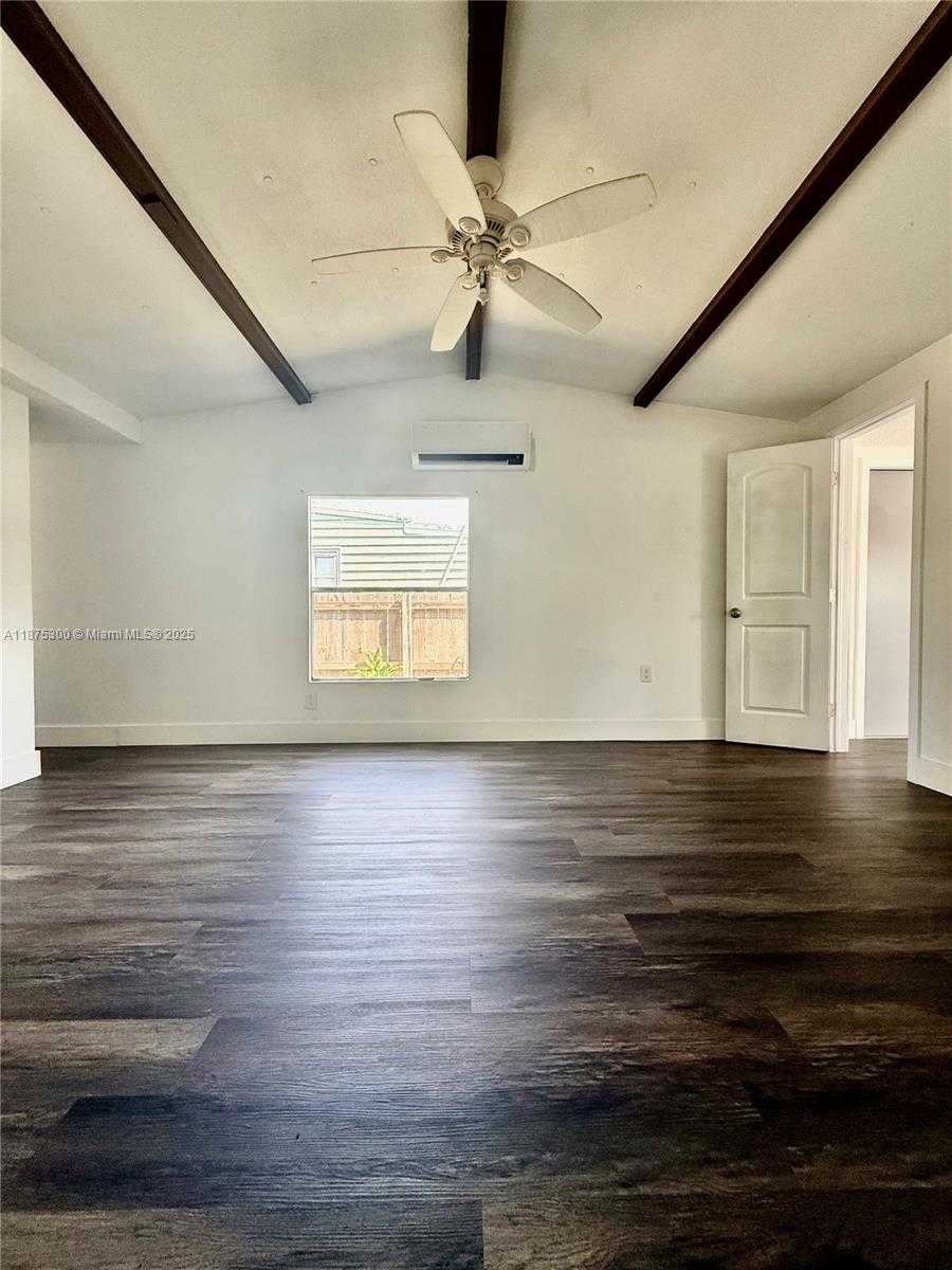 Small Image of 3603 SOUTH EAST 35TH AVE, Other City - In The State Of Florida Number 5