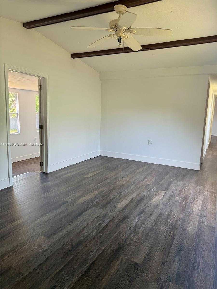 Small Image of 3603 SOUTH EAST 35TH AVE, Other City - In The State Of Florida Number 8