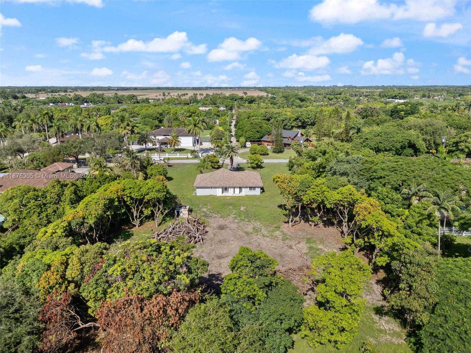 Small Image of 16035 SOUTH WEST 173RD AVE, Miami Number 4