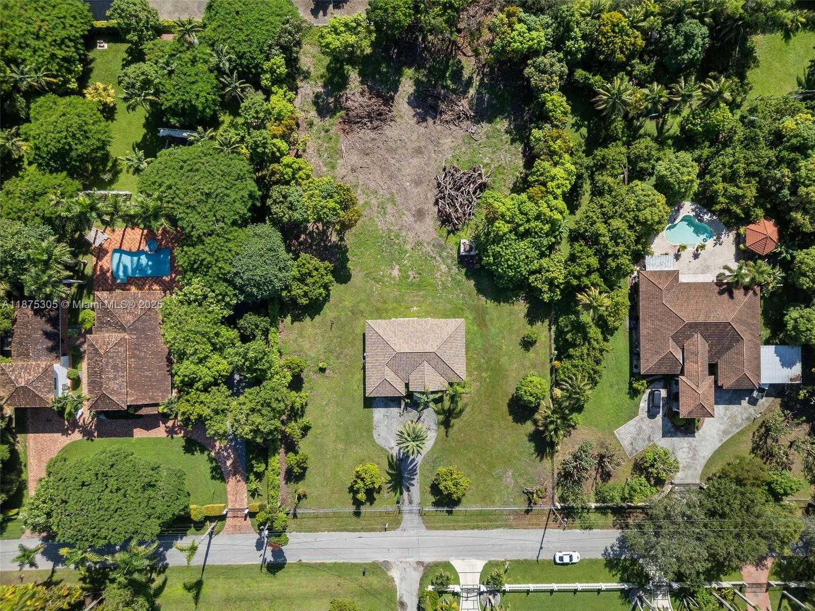 Small Image of 16035 SOUTH WEST 173RD AVE, Miami Number 5