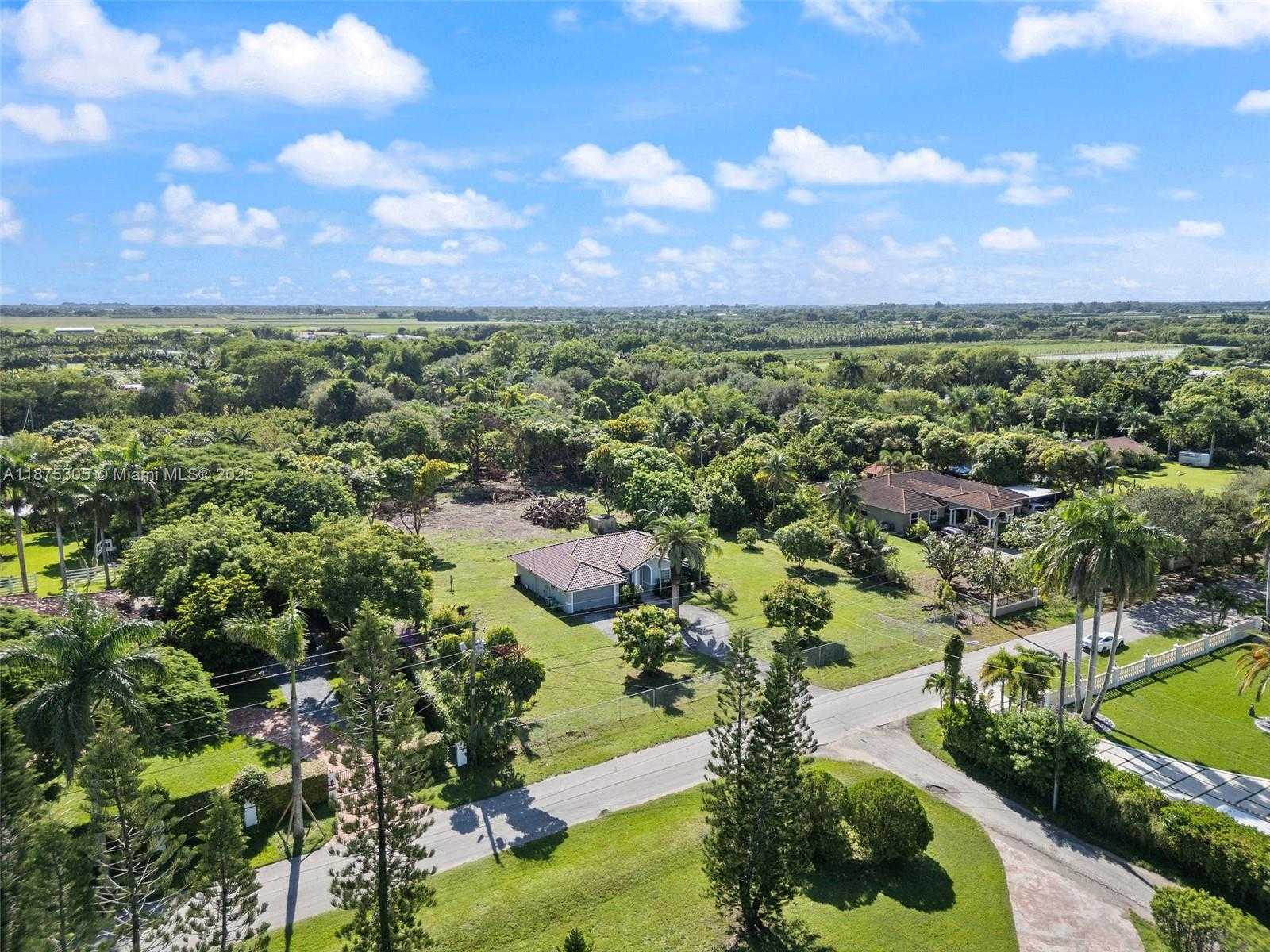 Small Image of 16035 SOUTH WEST 173RD AVE, Miami Number 7