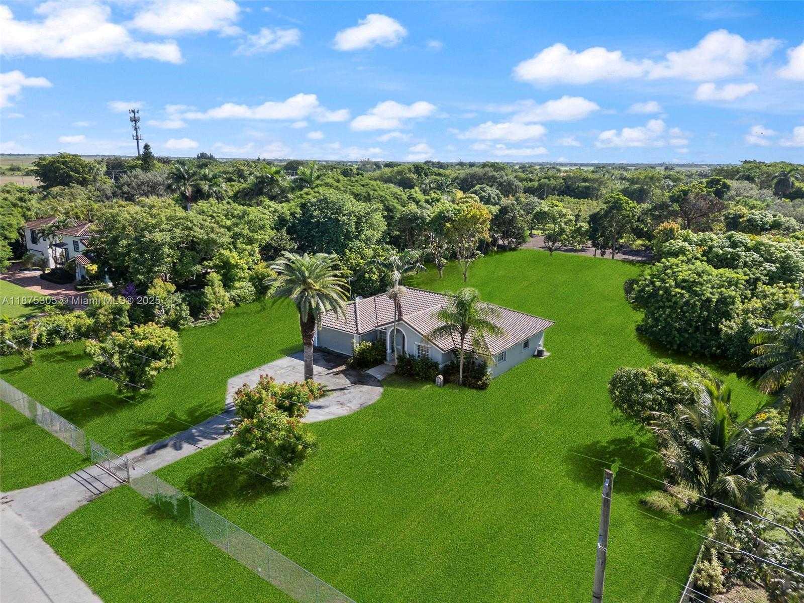 Small Image of 16035 SOUTH WEST 173RD AVE, Miami Number 9