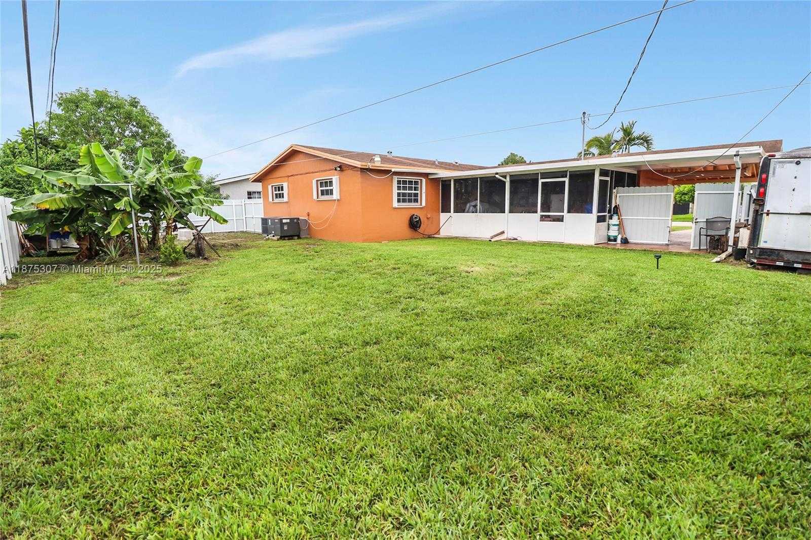 Small Image of 115 NORTH EAST 213TH ST, Miami Gardens Number 22