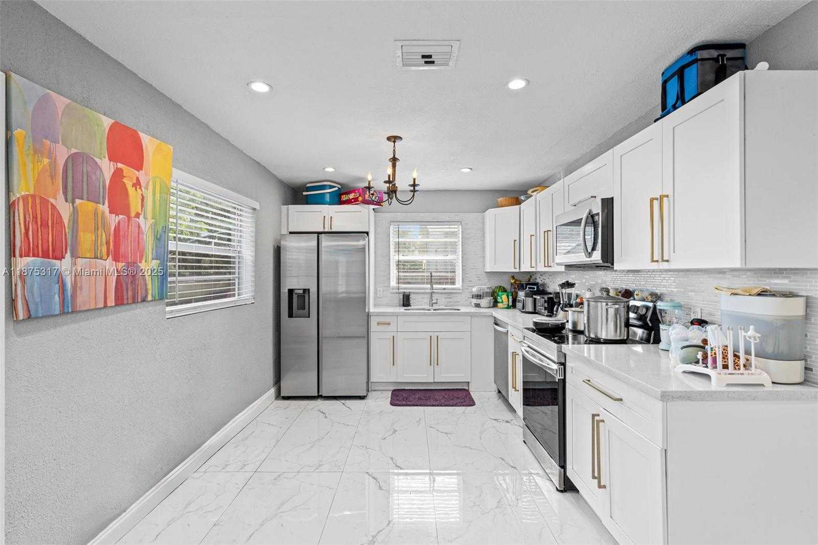 Small Image of 5717 MAYO ST, Hollywood Number 12